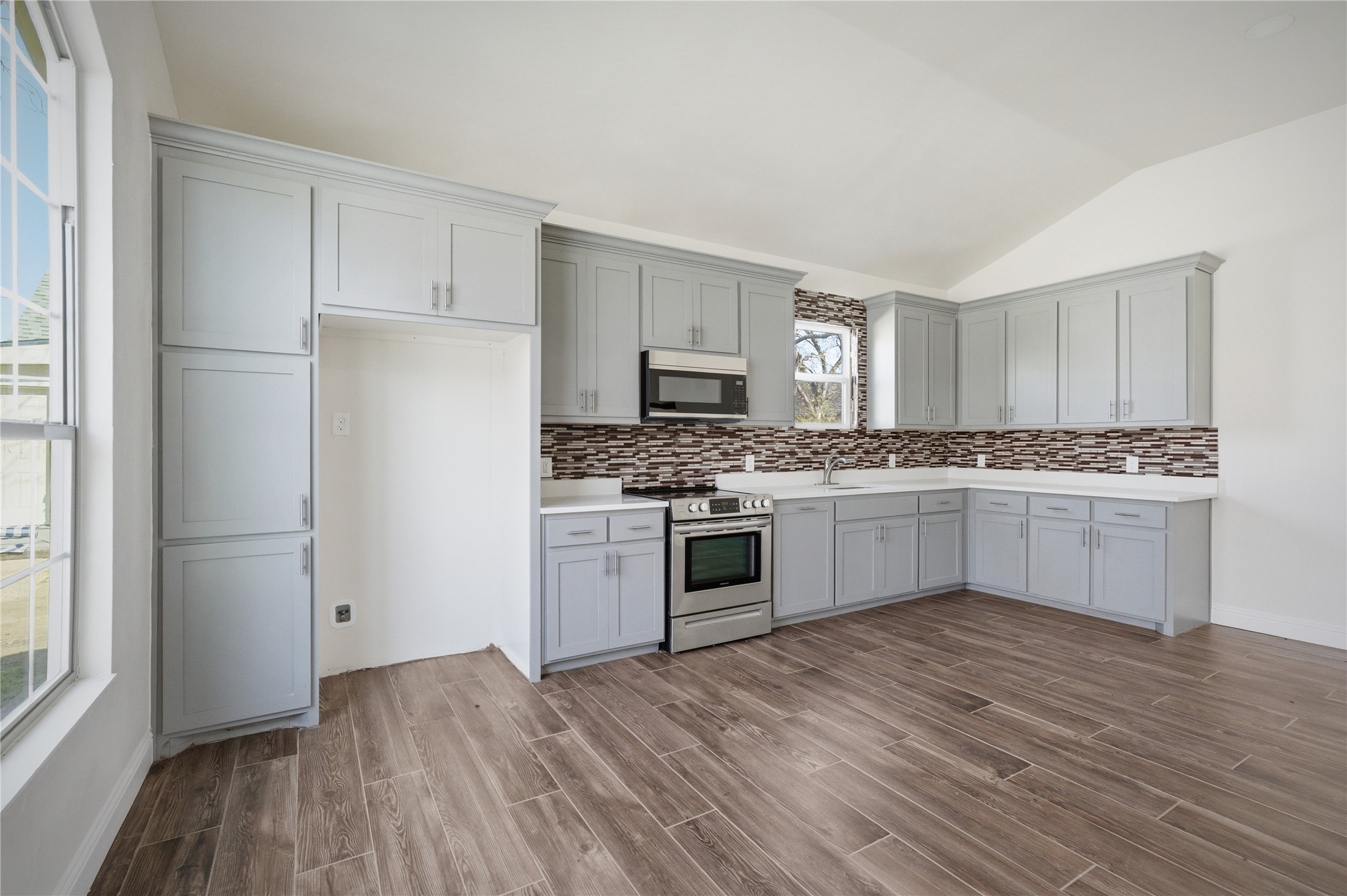 1905 S Walnut Street