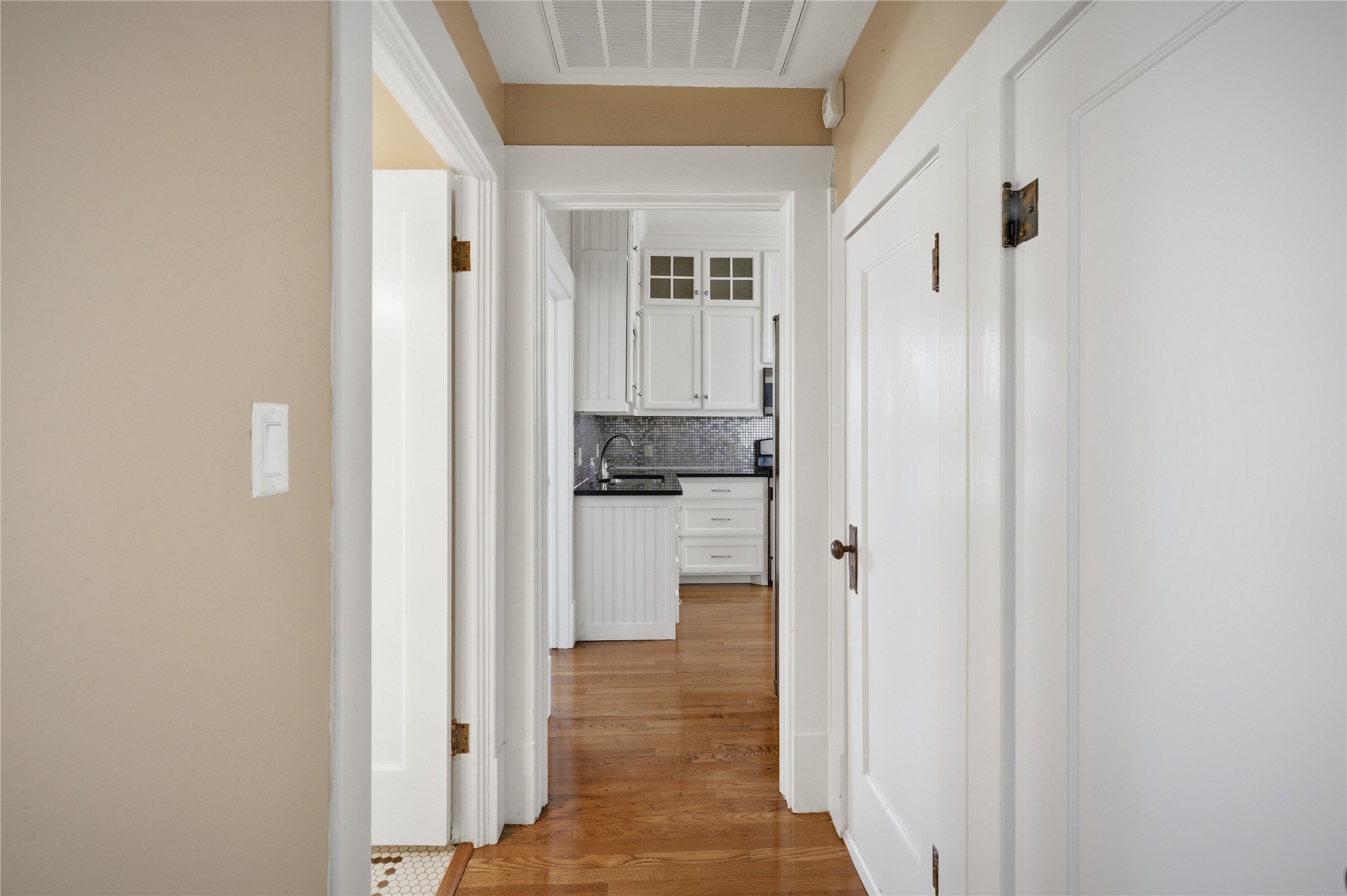 1231 W Main Street