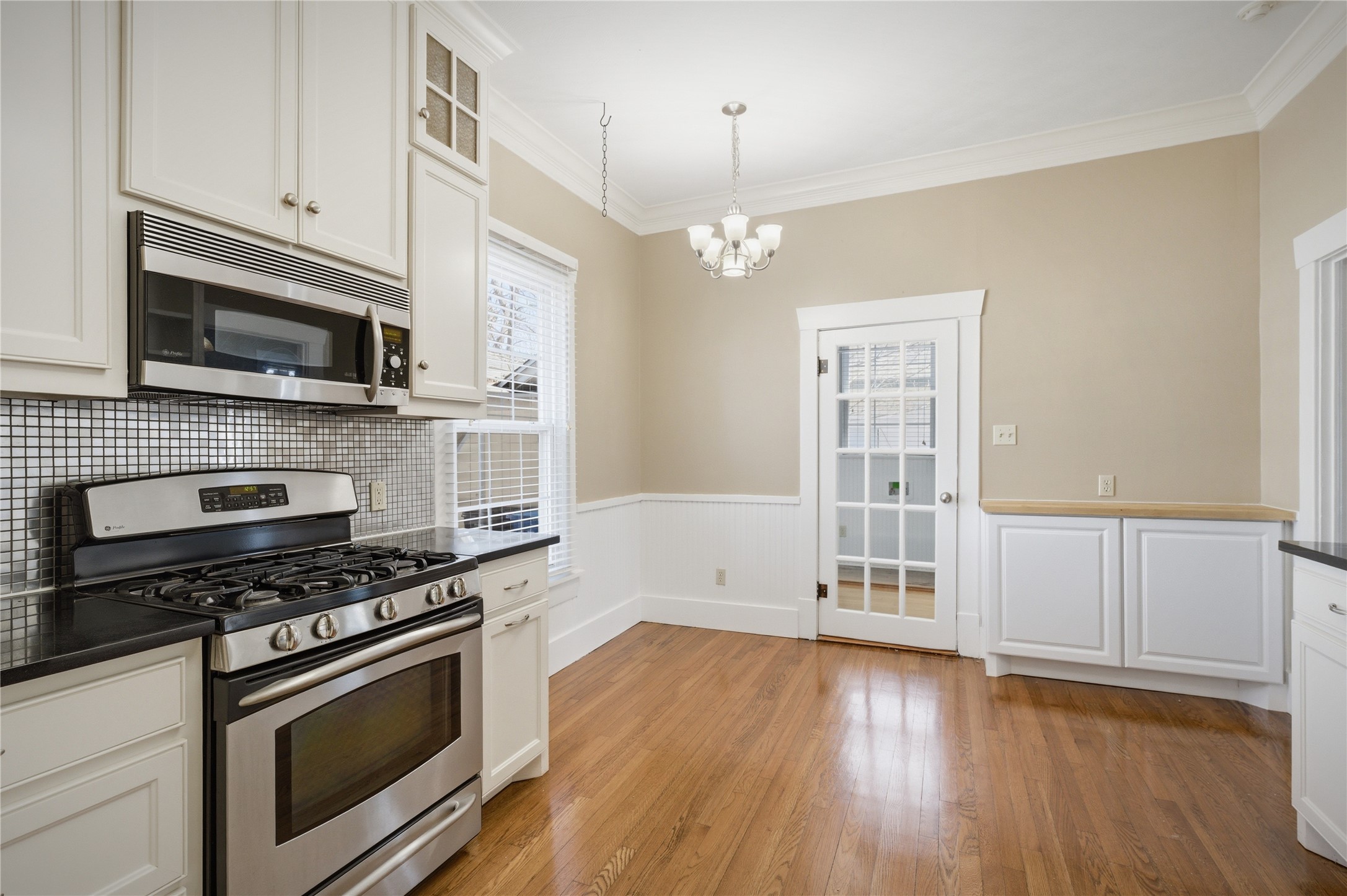 1231 W Main Street
