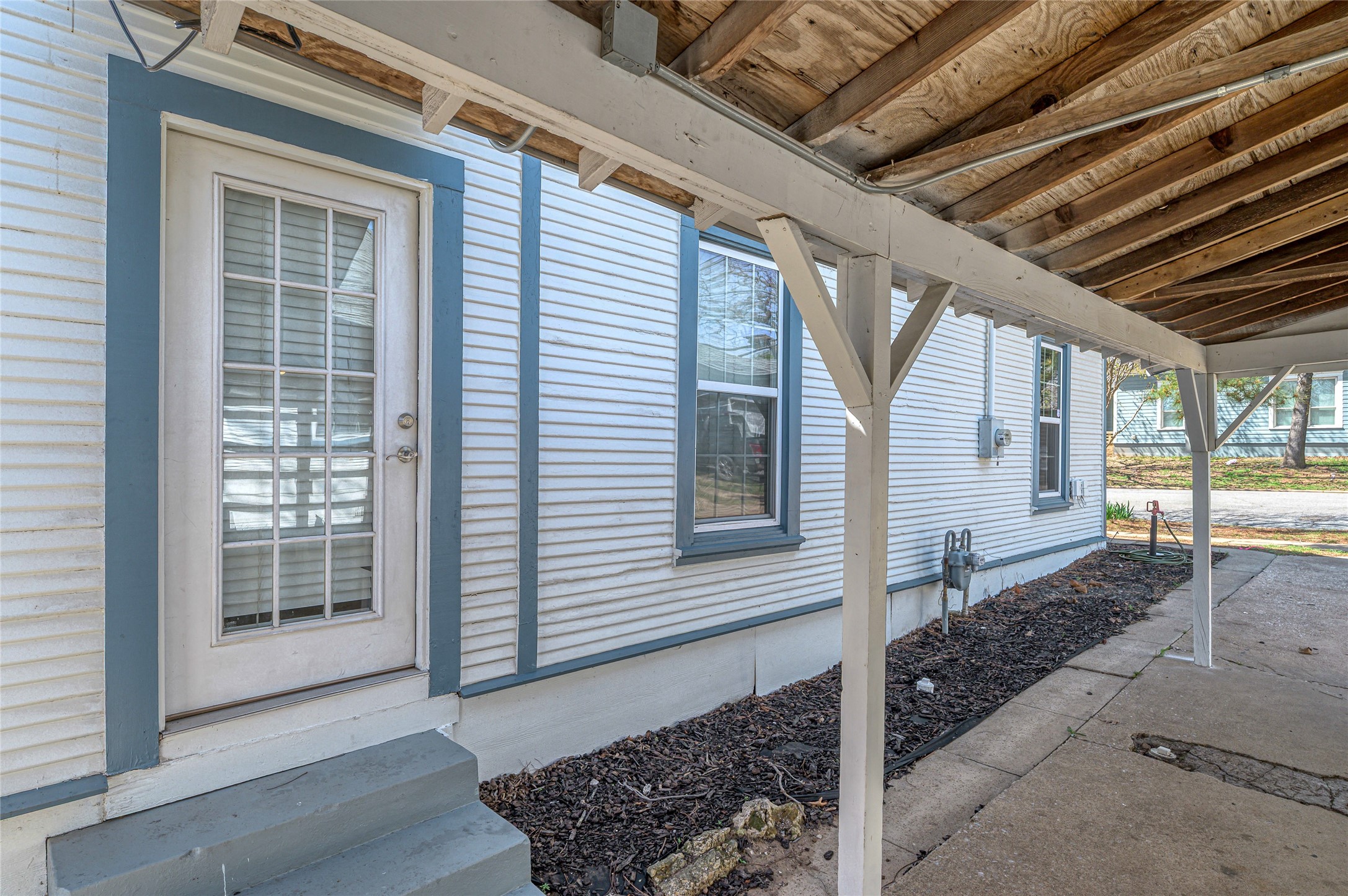 1231 W Main Street