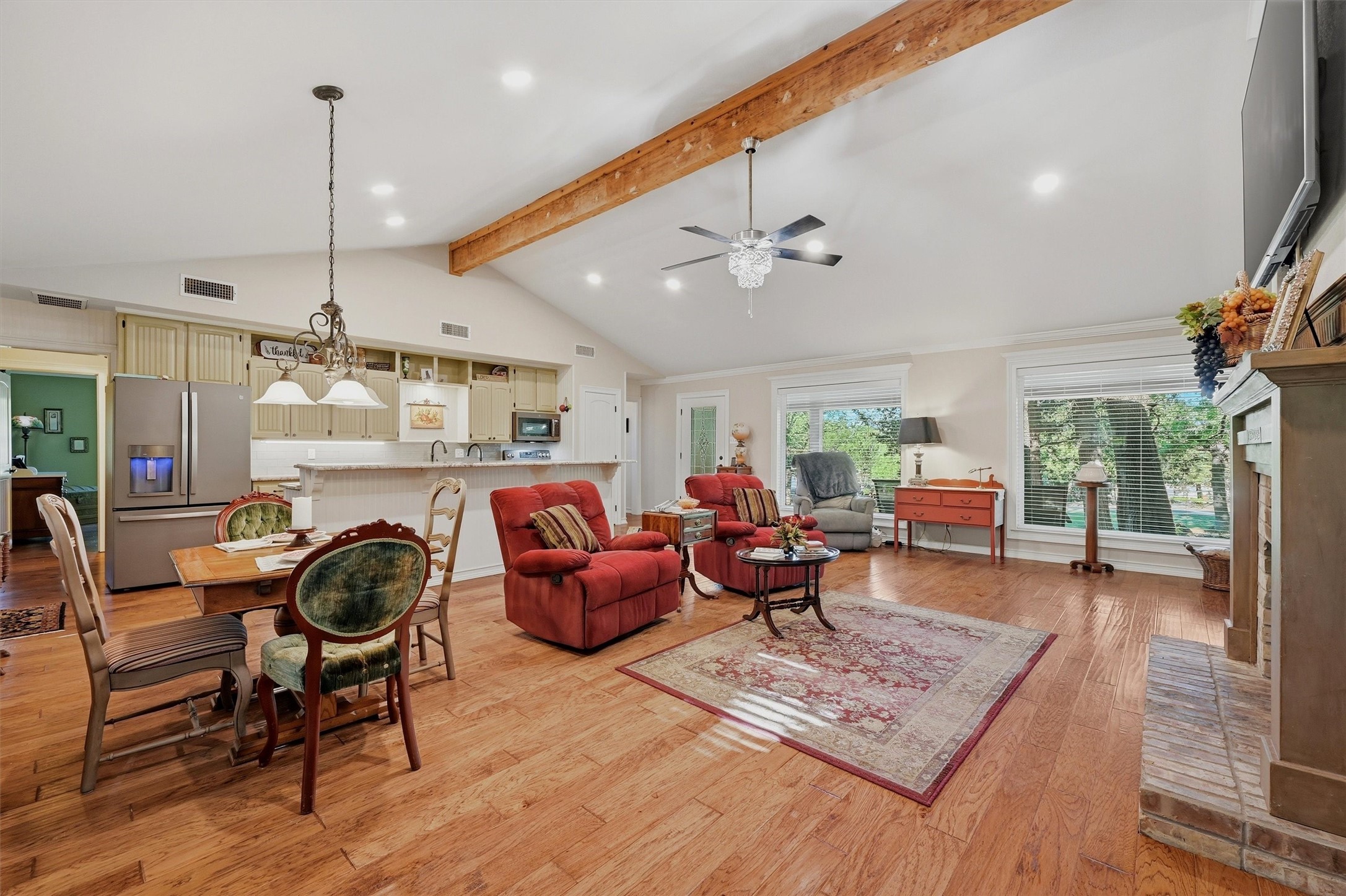 301 Kiowa Drive E