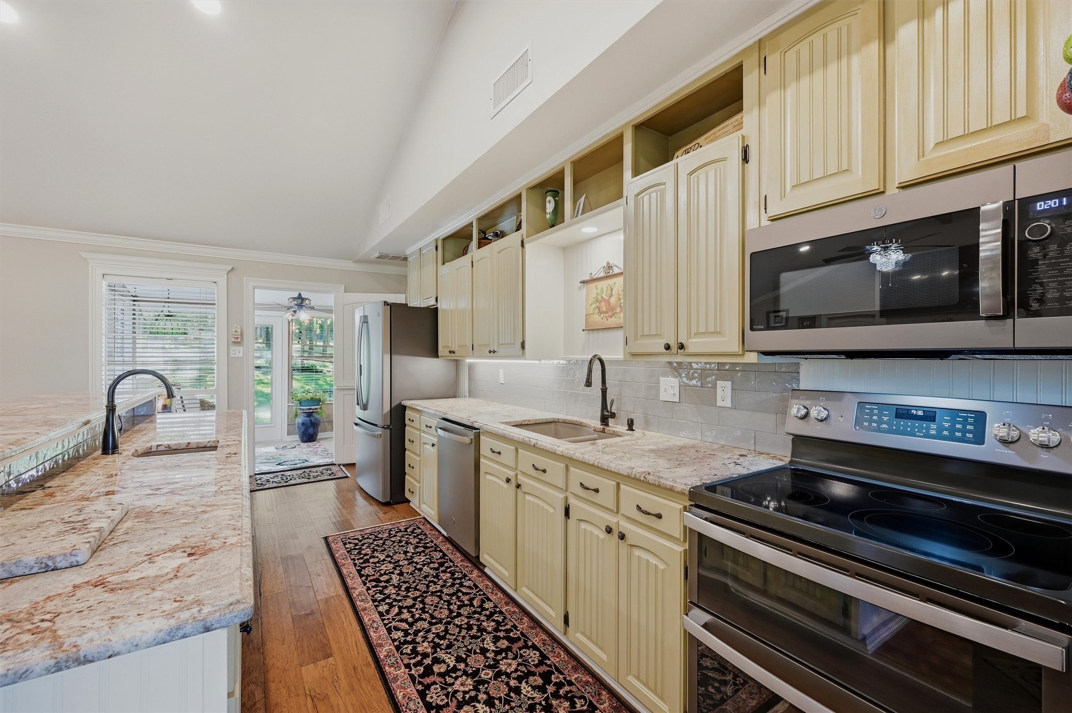301 Kiowa Drive E