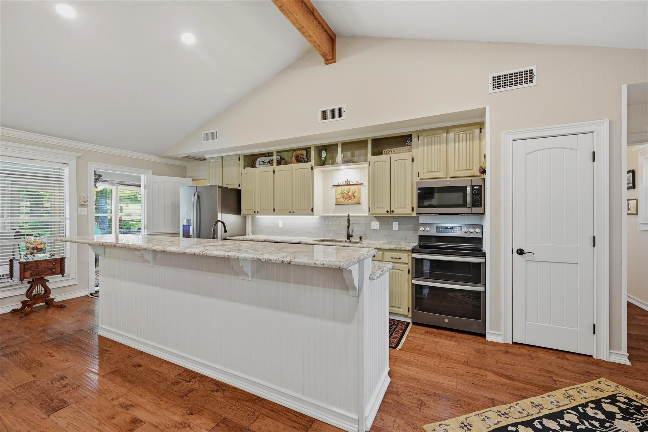 301 Kiowa Drive E