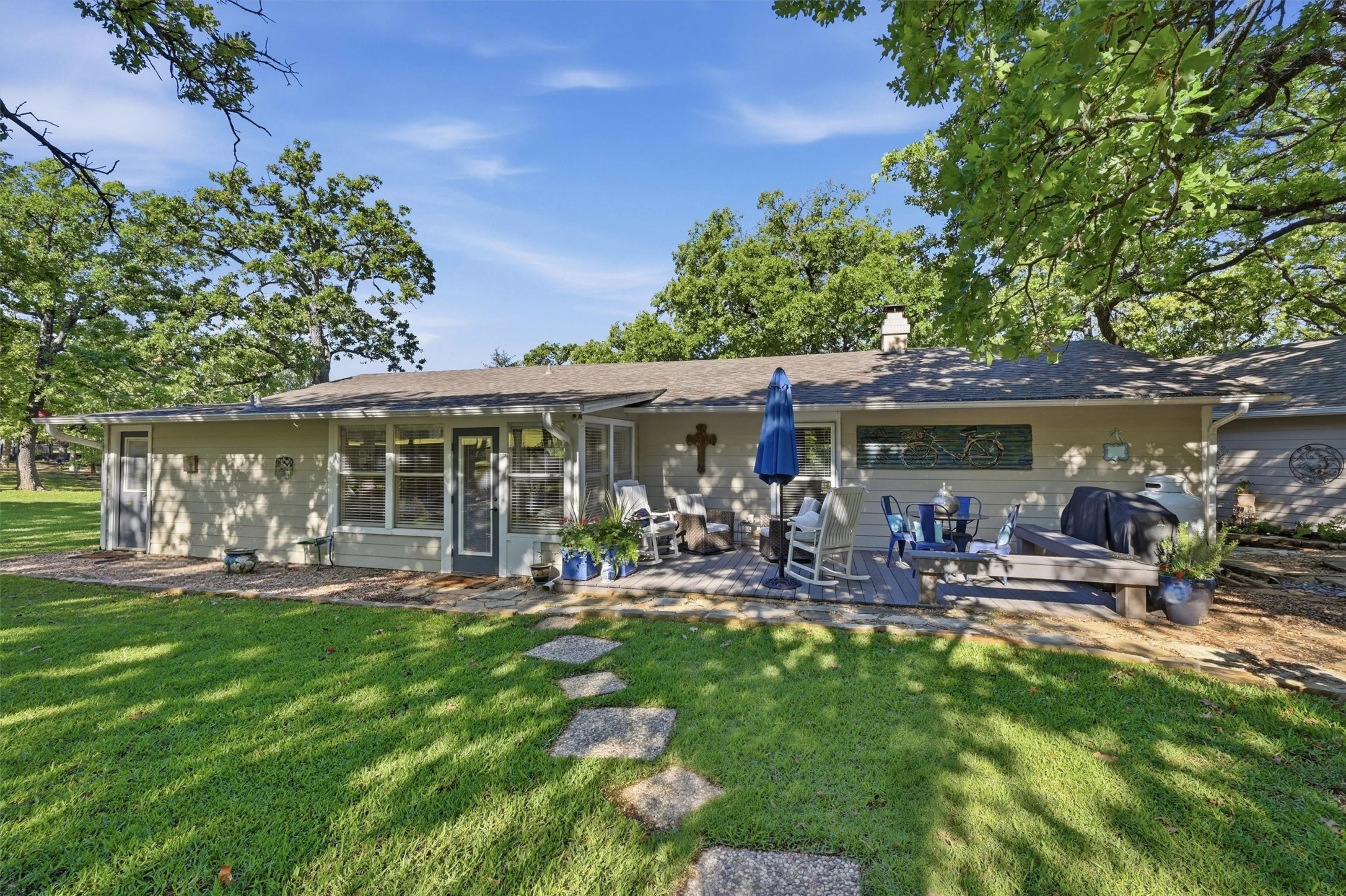 301 Kiowa Drive E
