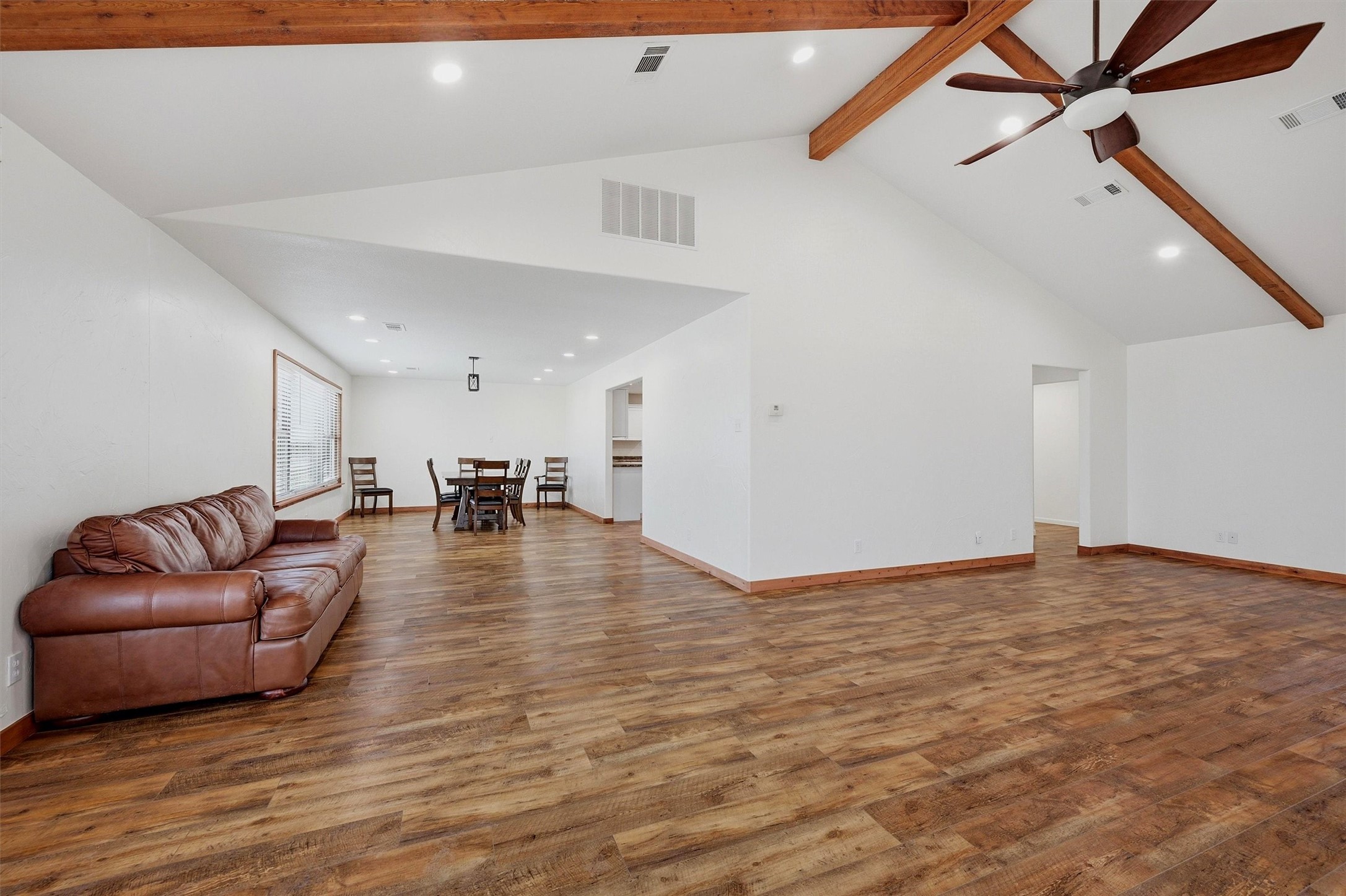 1030 Roland Road