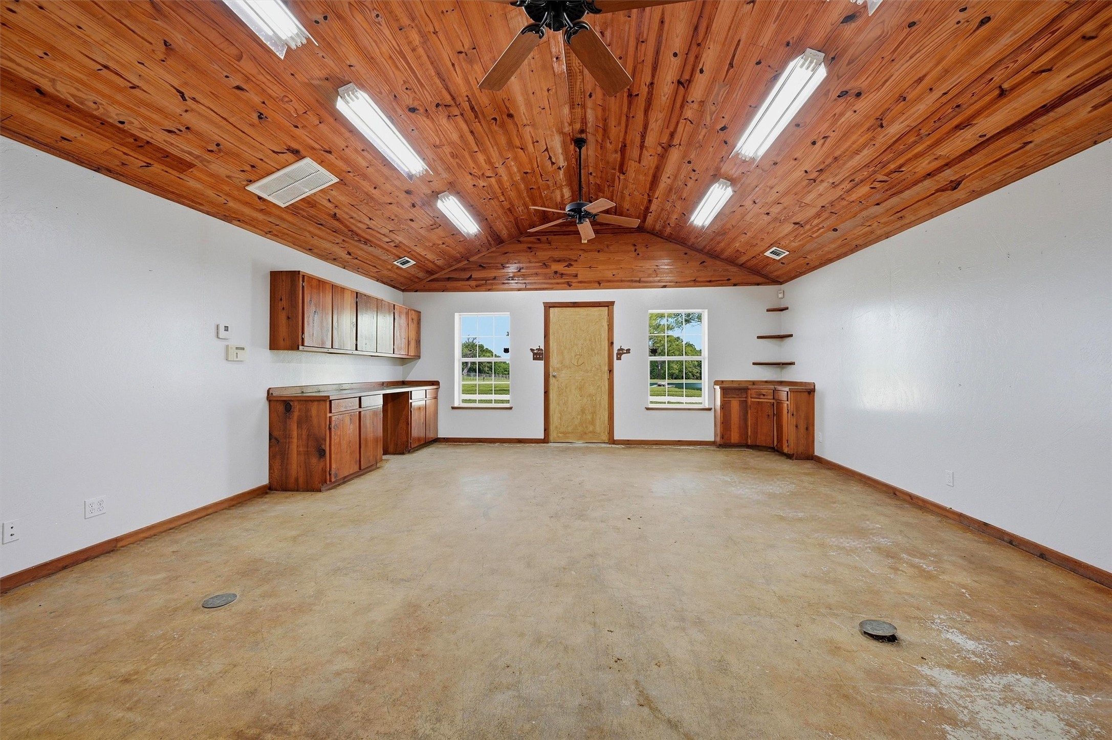 1030 Roland Road