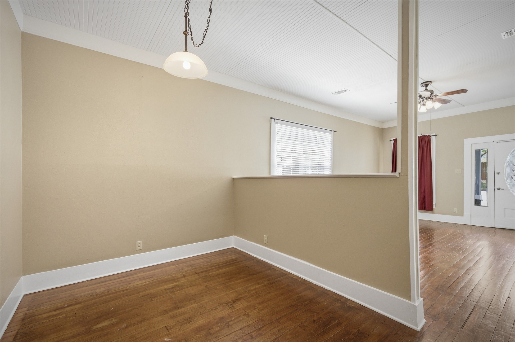 108 N Eddy Avenue