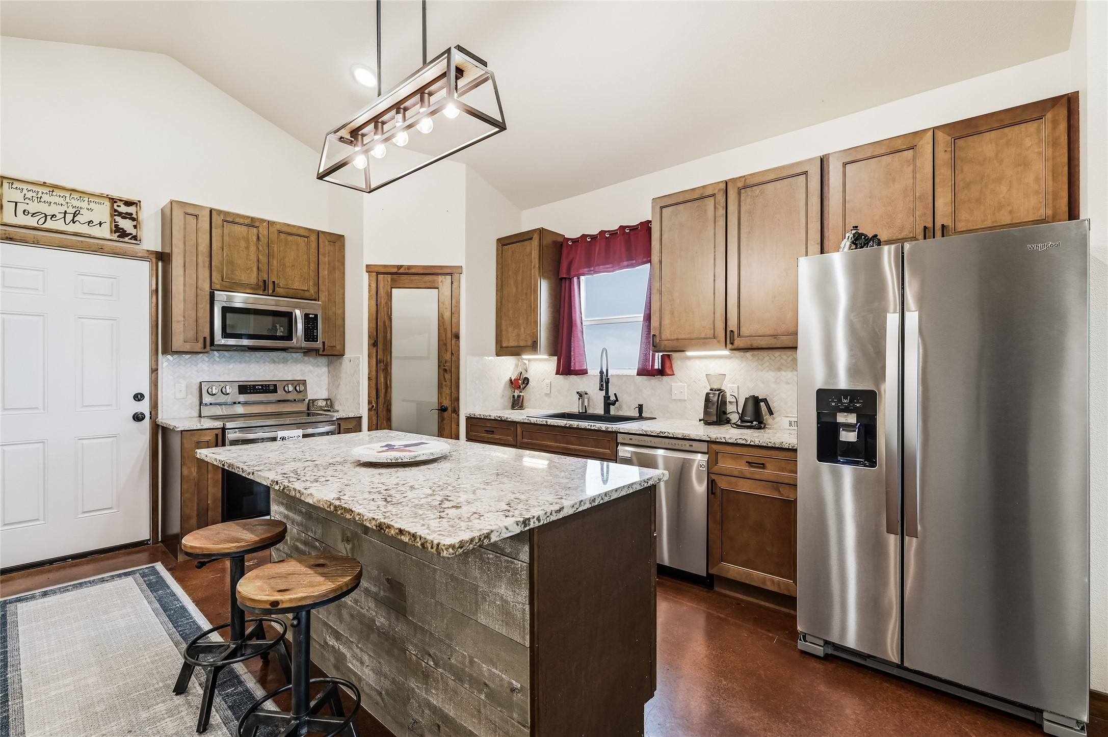 435 County Road 4875