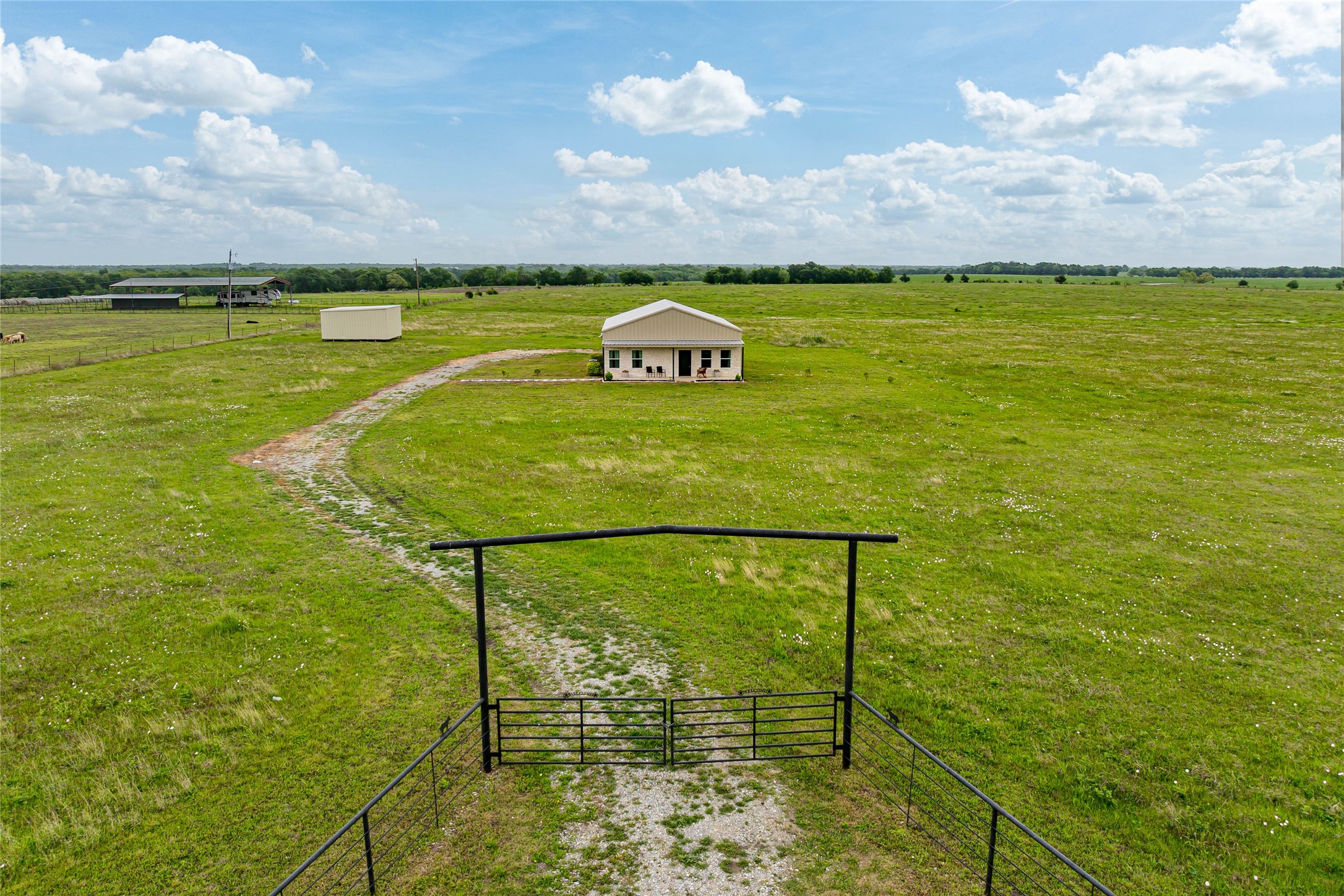 435 County Road 4875