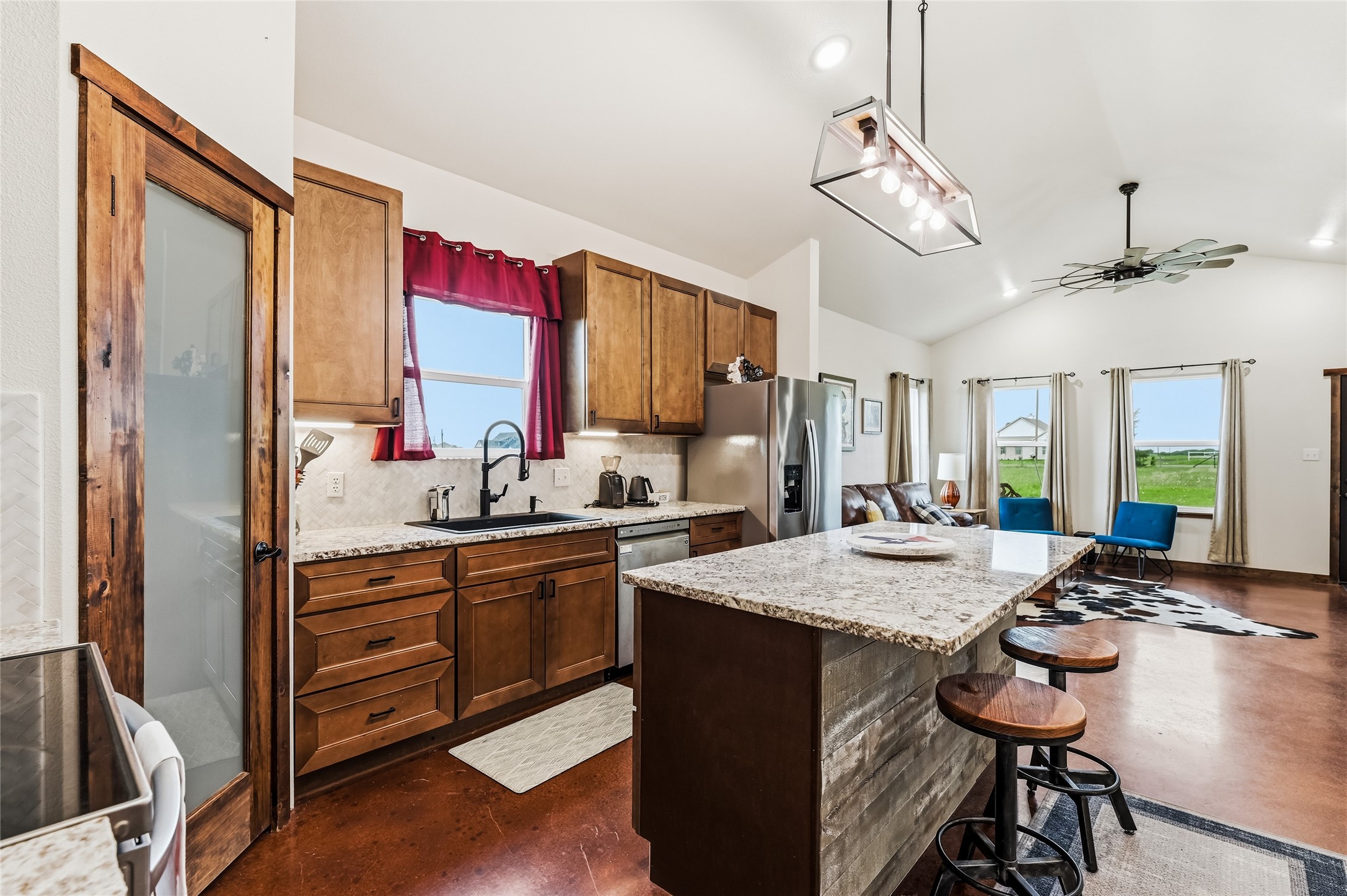 435 County Road 4875