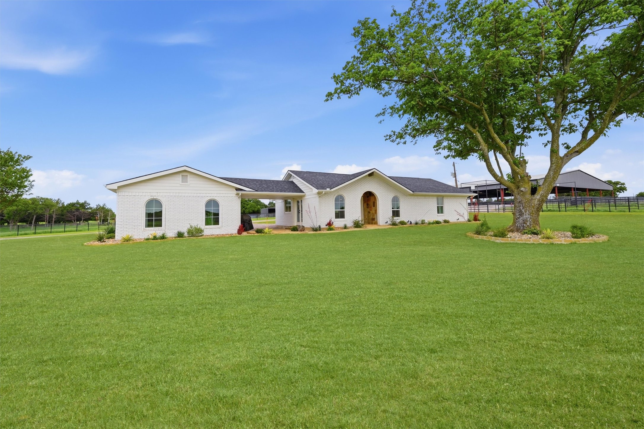 1643 Roland Road
