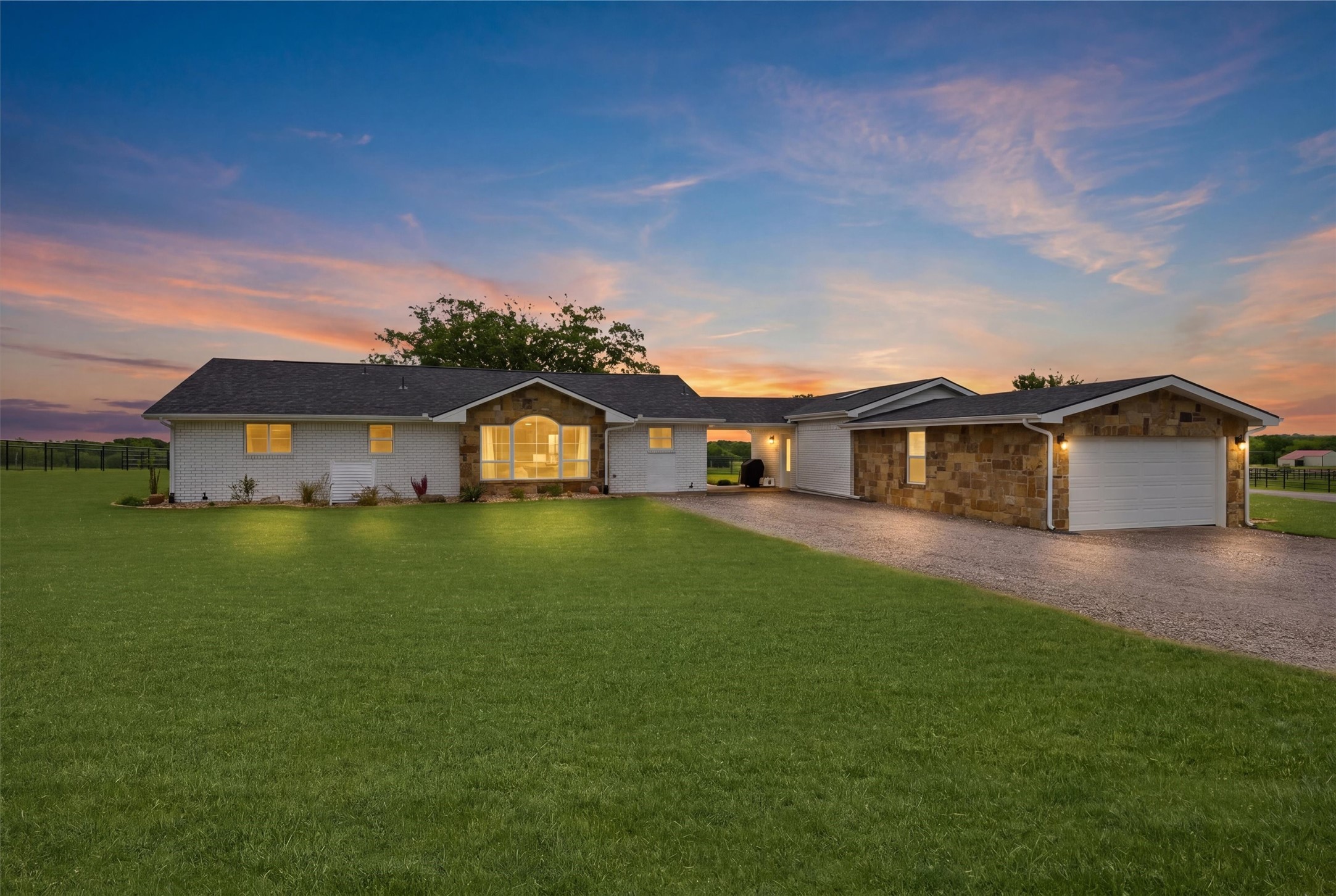 1643 Roland Road