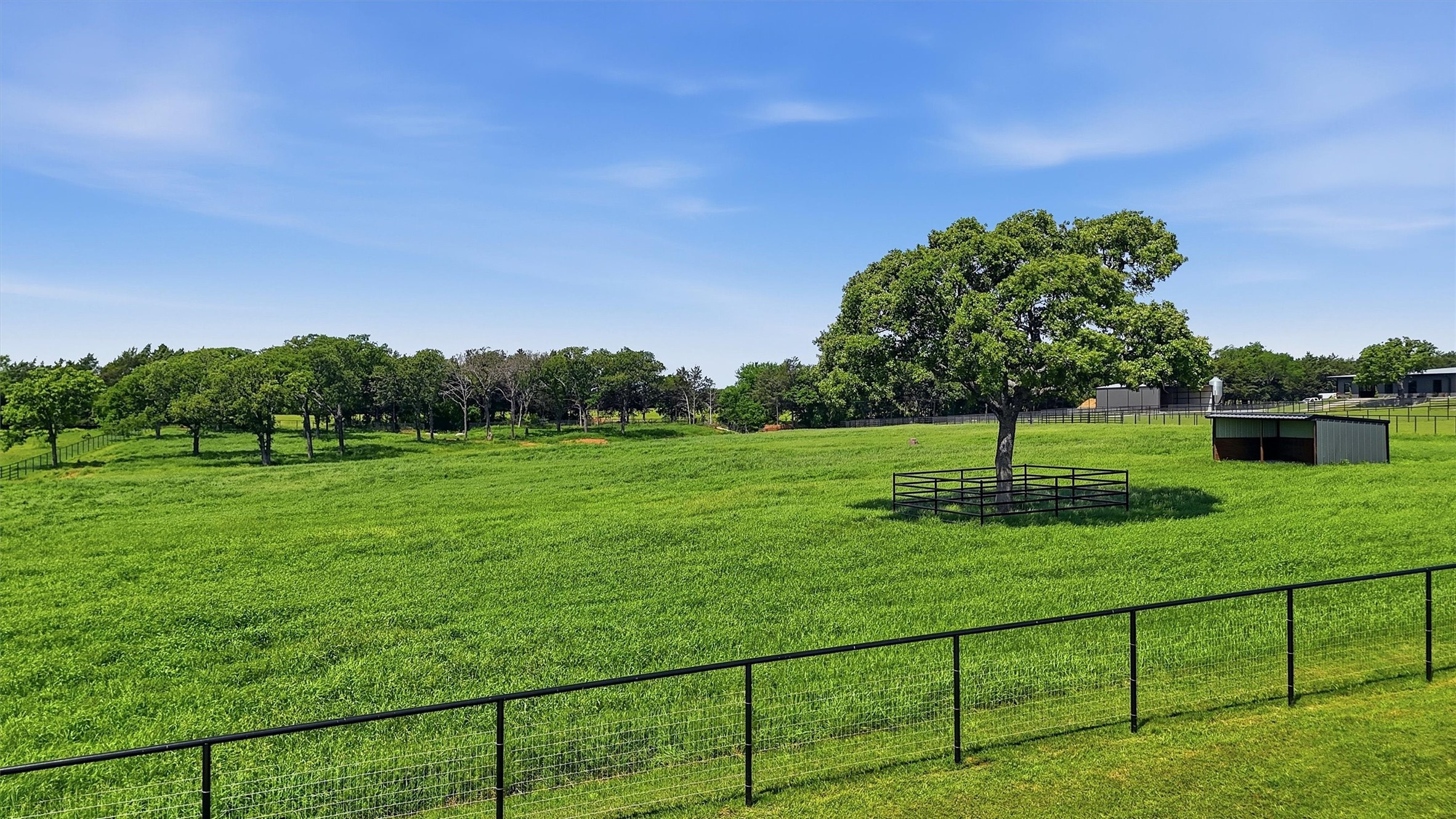 1643-1861 Roland Road