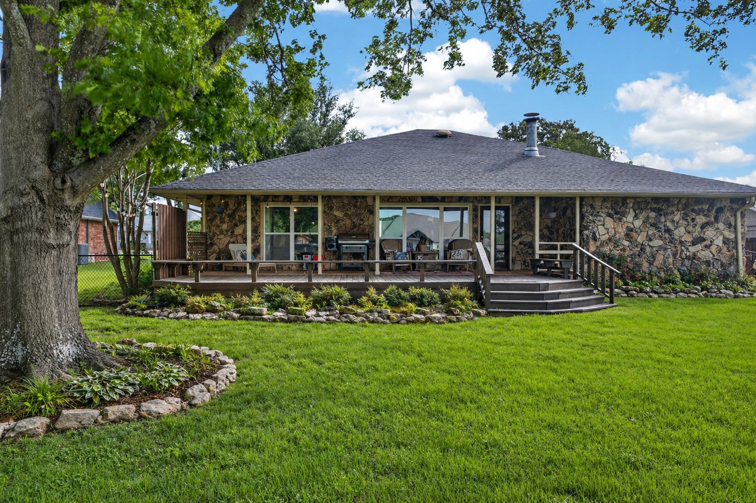310 Navajo Trail