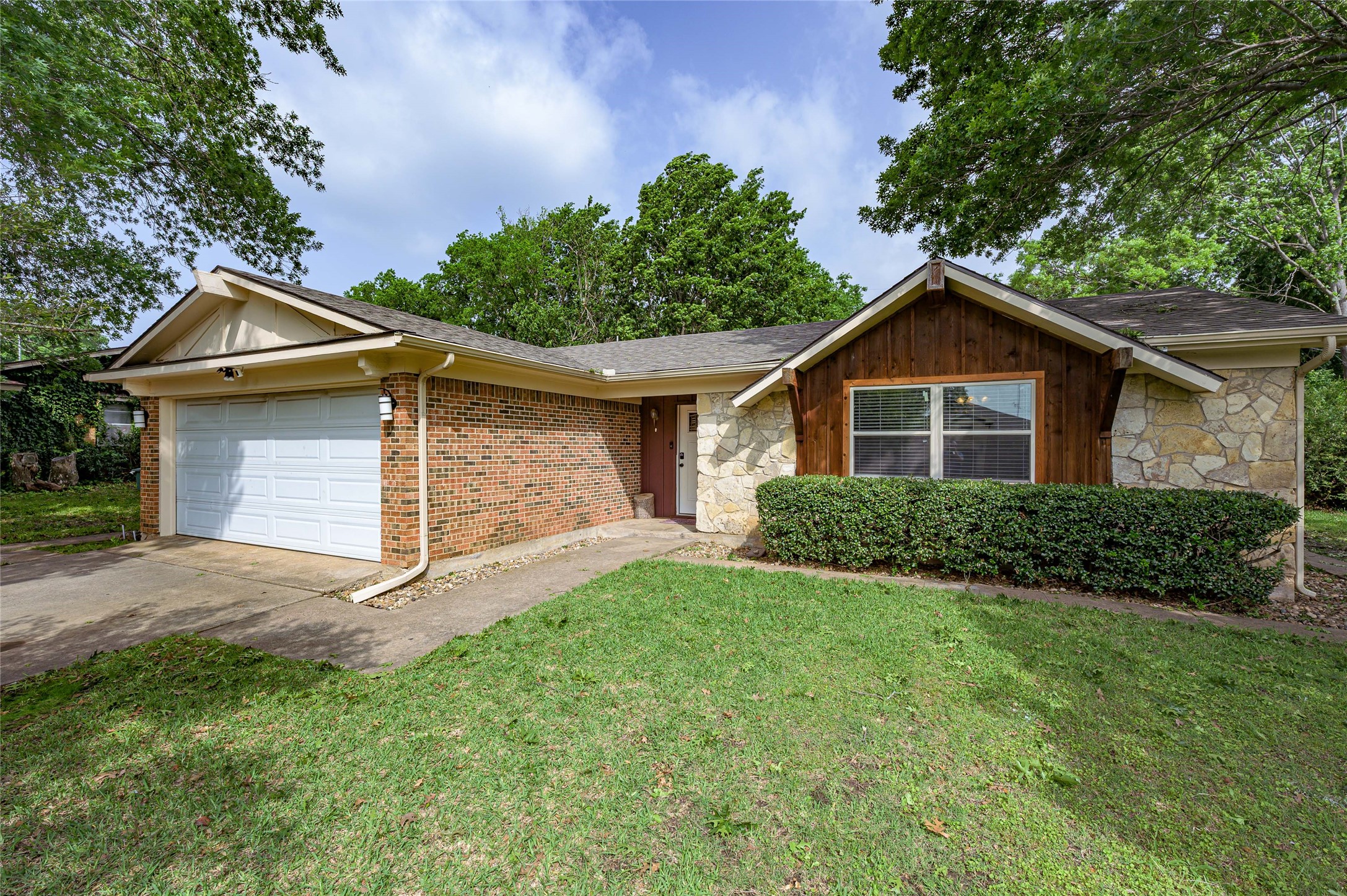 1028 S Idlewild Drive