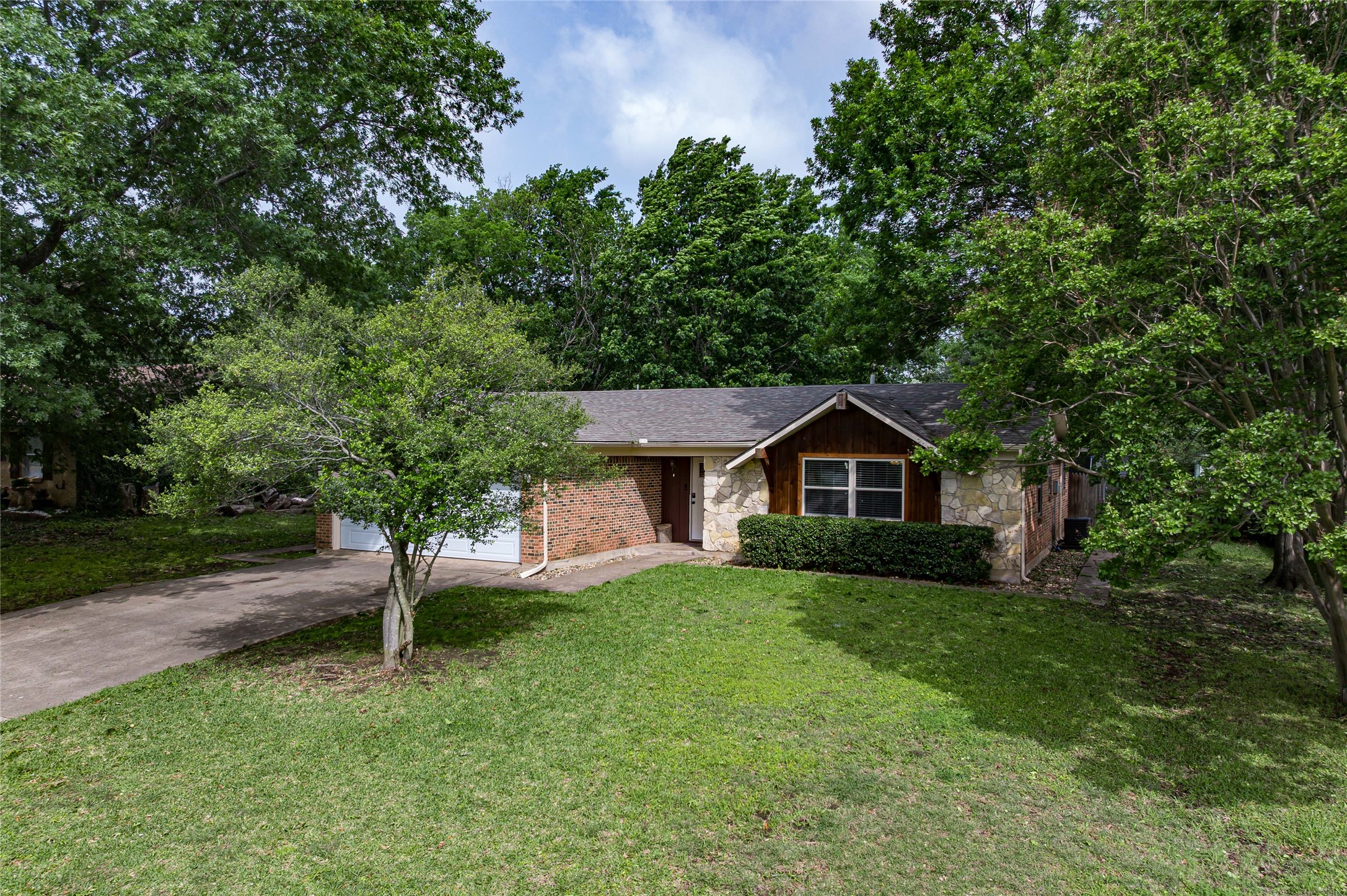 1028 S Idlewild Drive