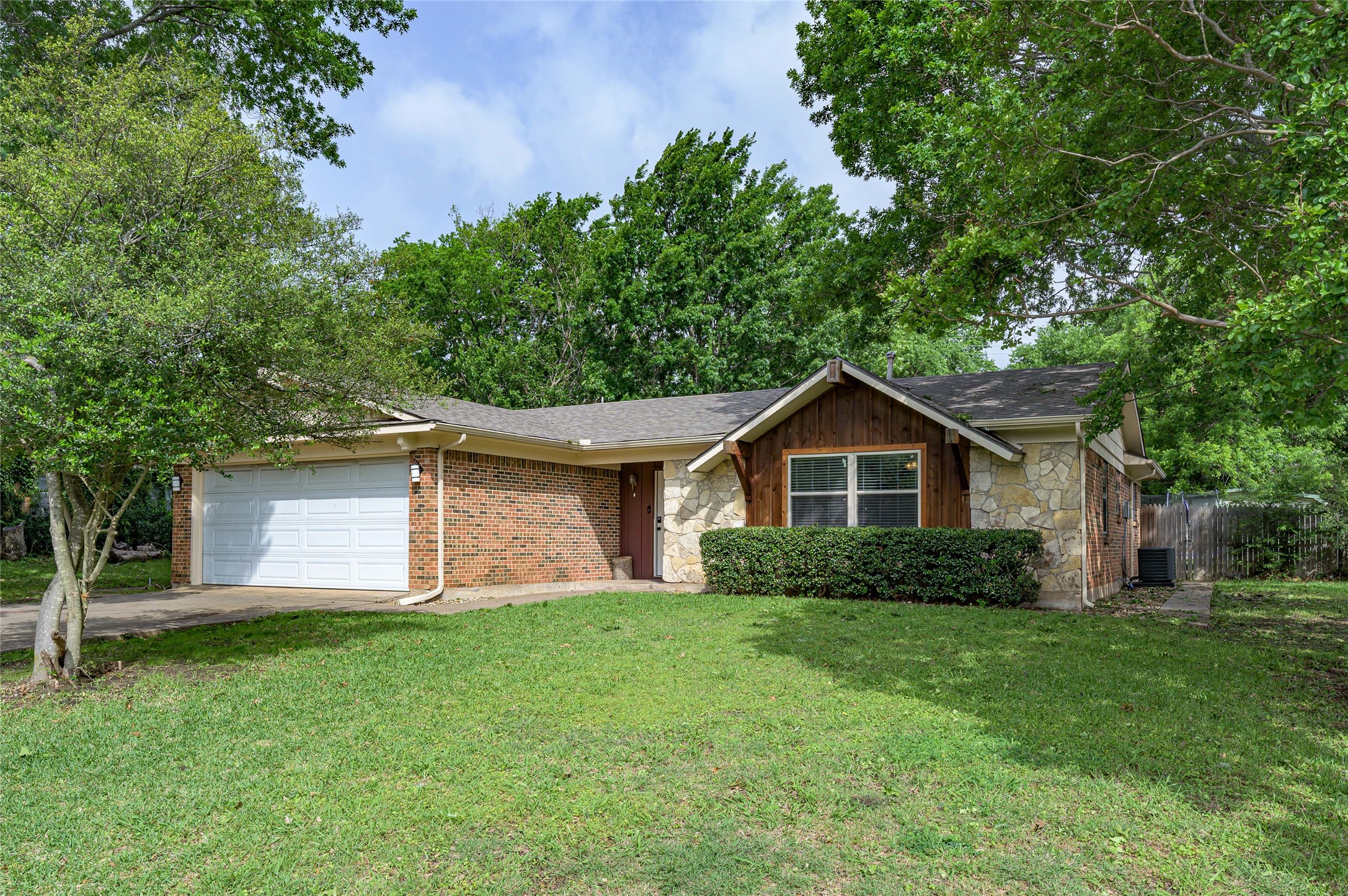 1028 S Idlewild Drive