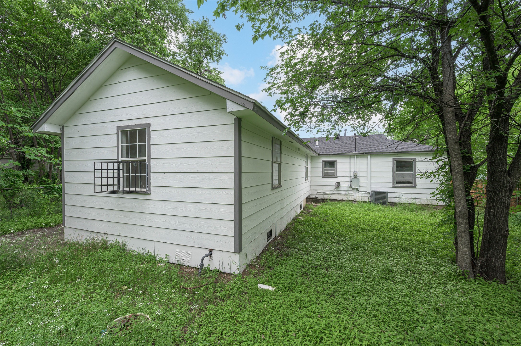 3455 Kellogg Avenue