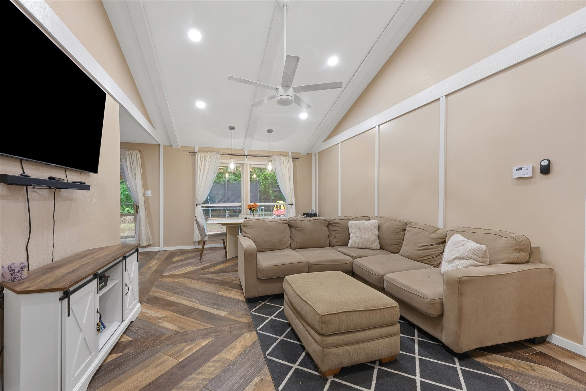 401 Columbia Circle