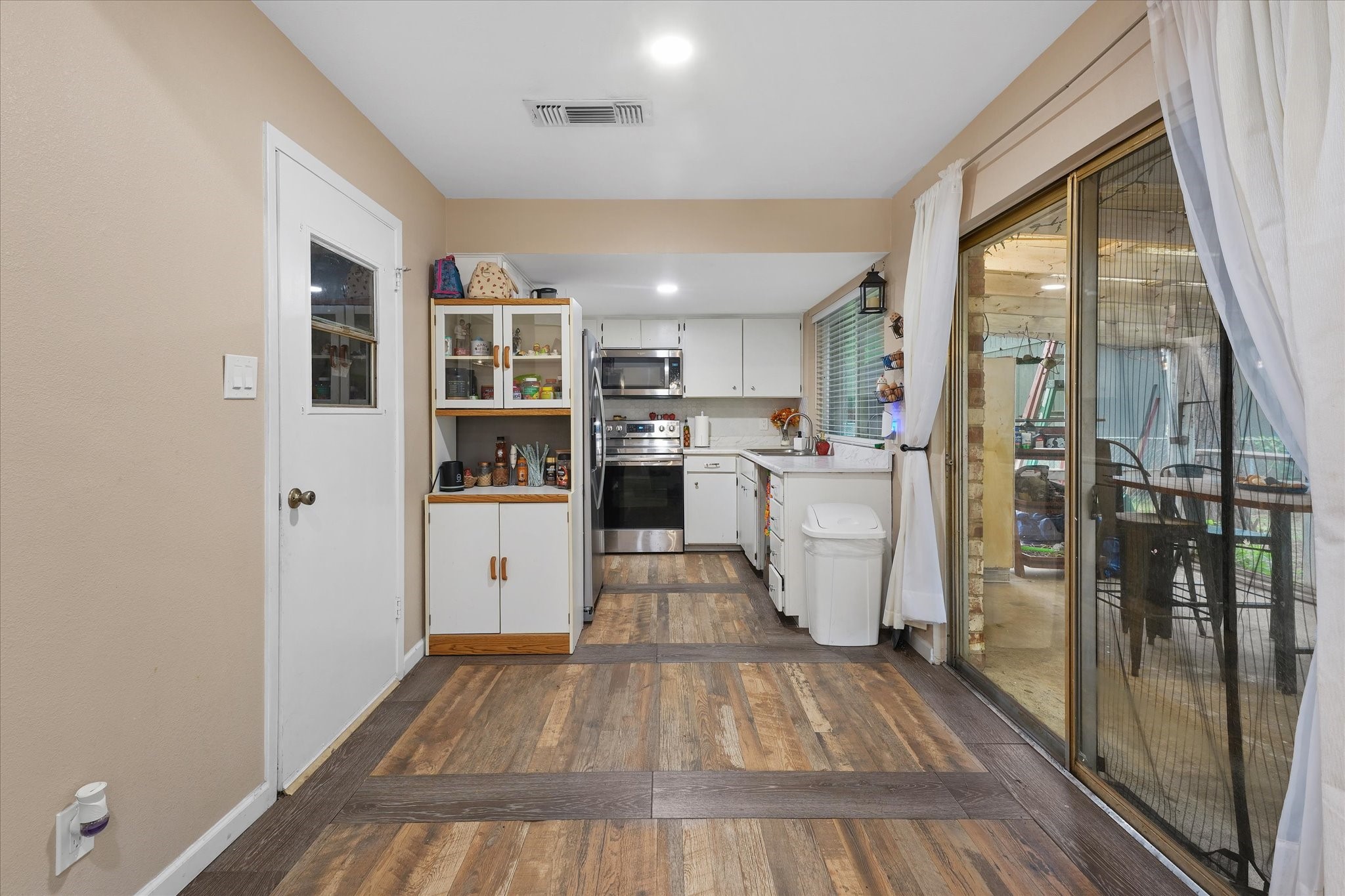 401 Columbia Circle