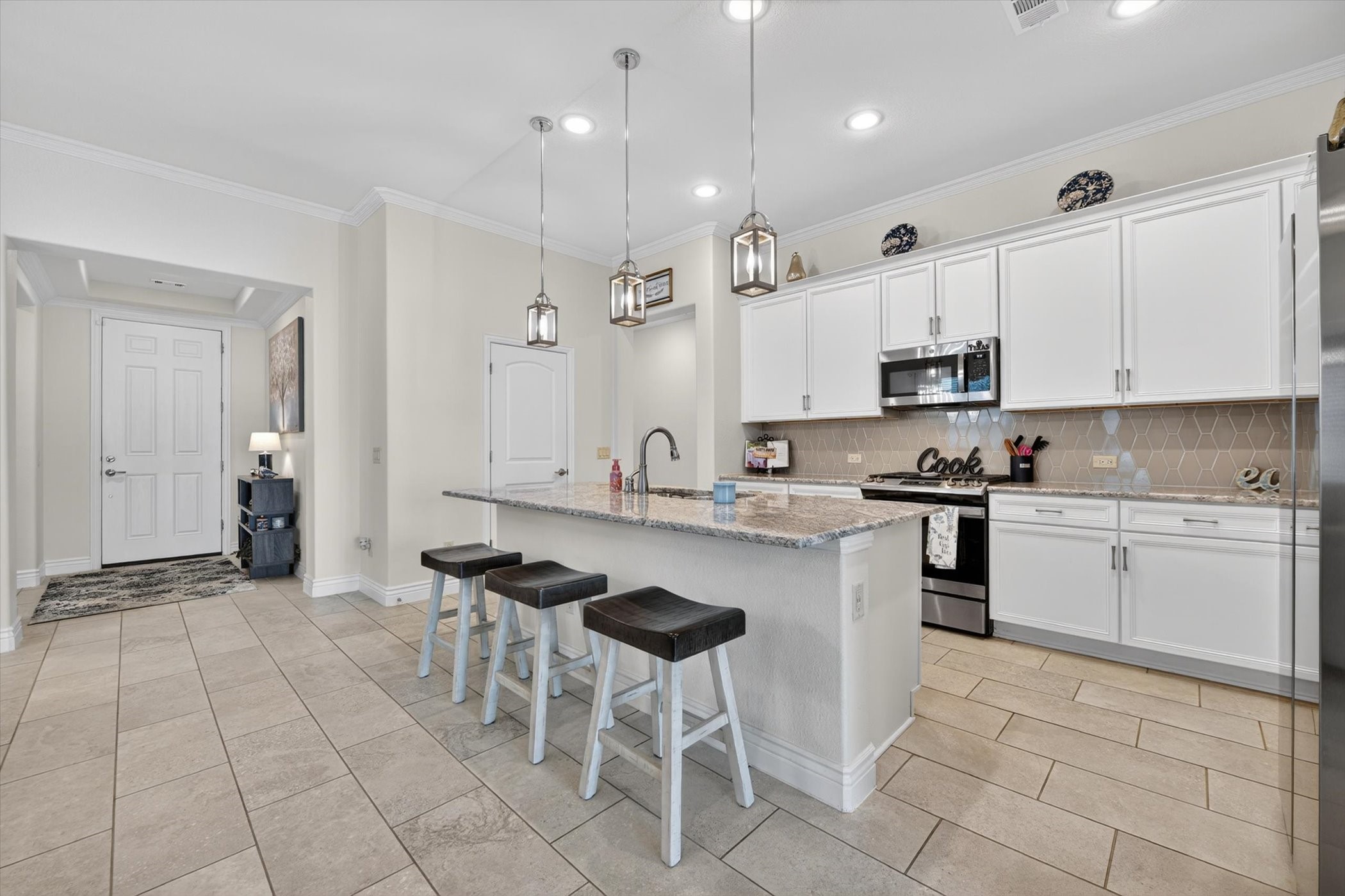 9808 Silver Rock Way