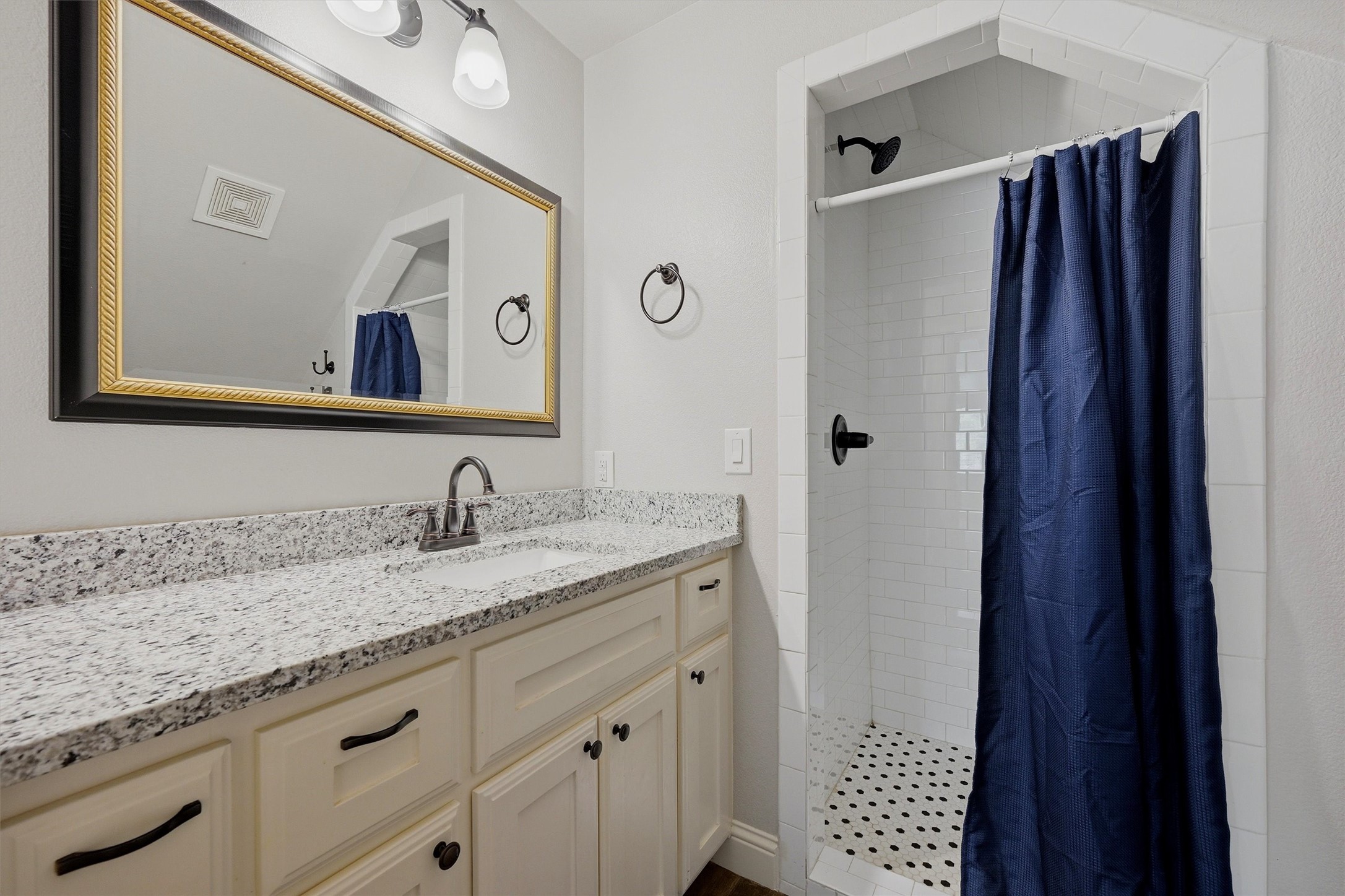 206 Modoc Trail