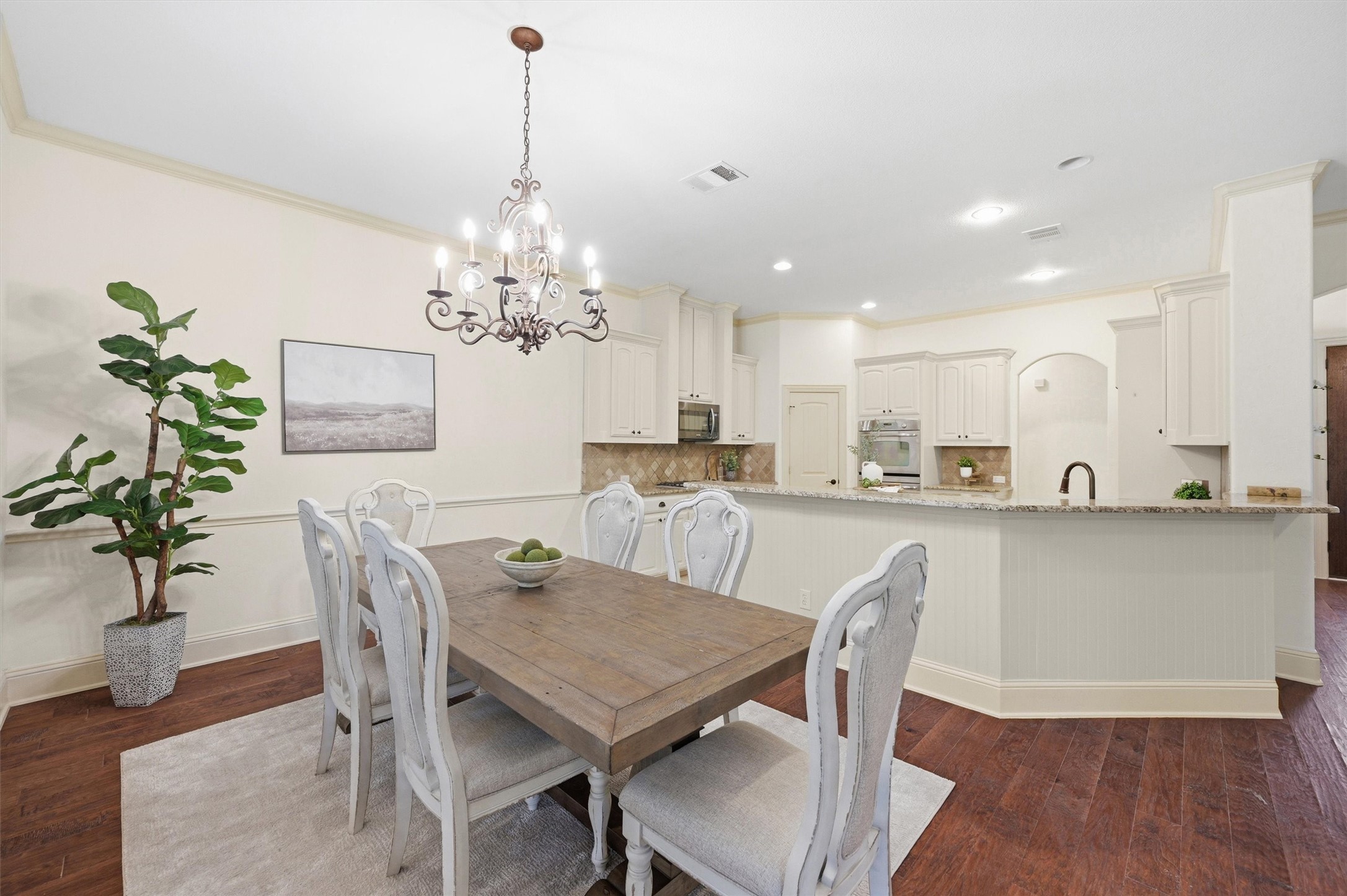 1107 Kiowa Drive E
