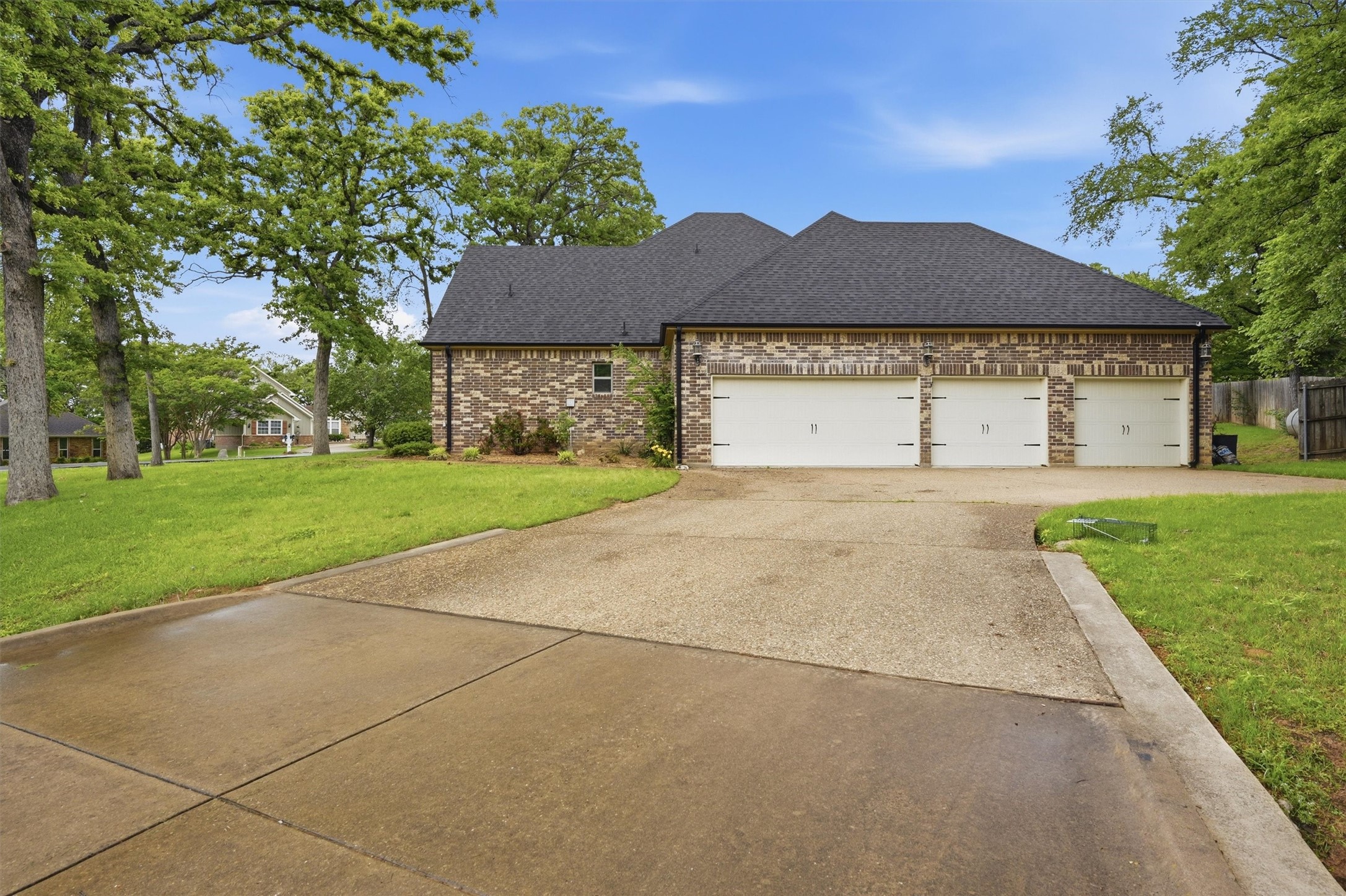 1107 Kiowa Drive E