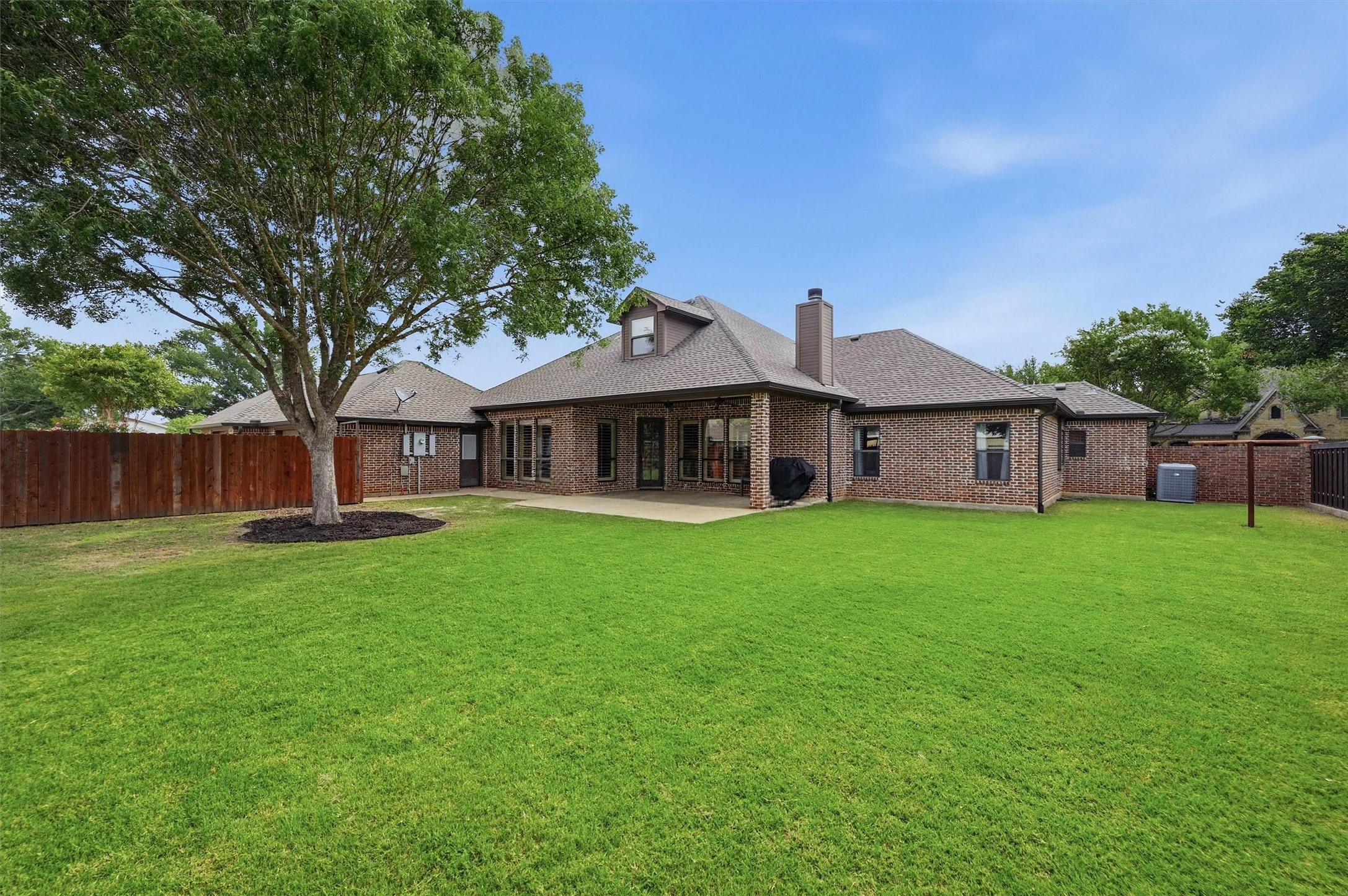 201 Hillside Lane