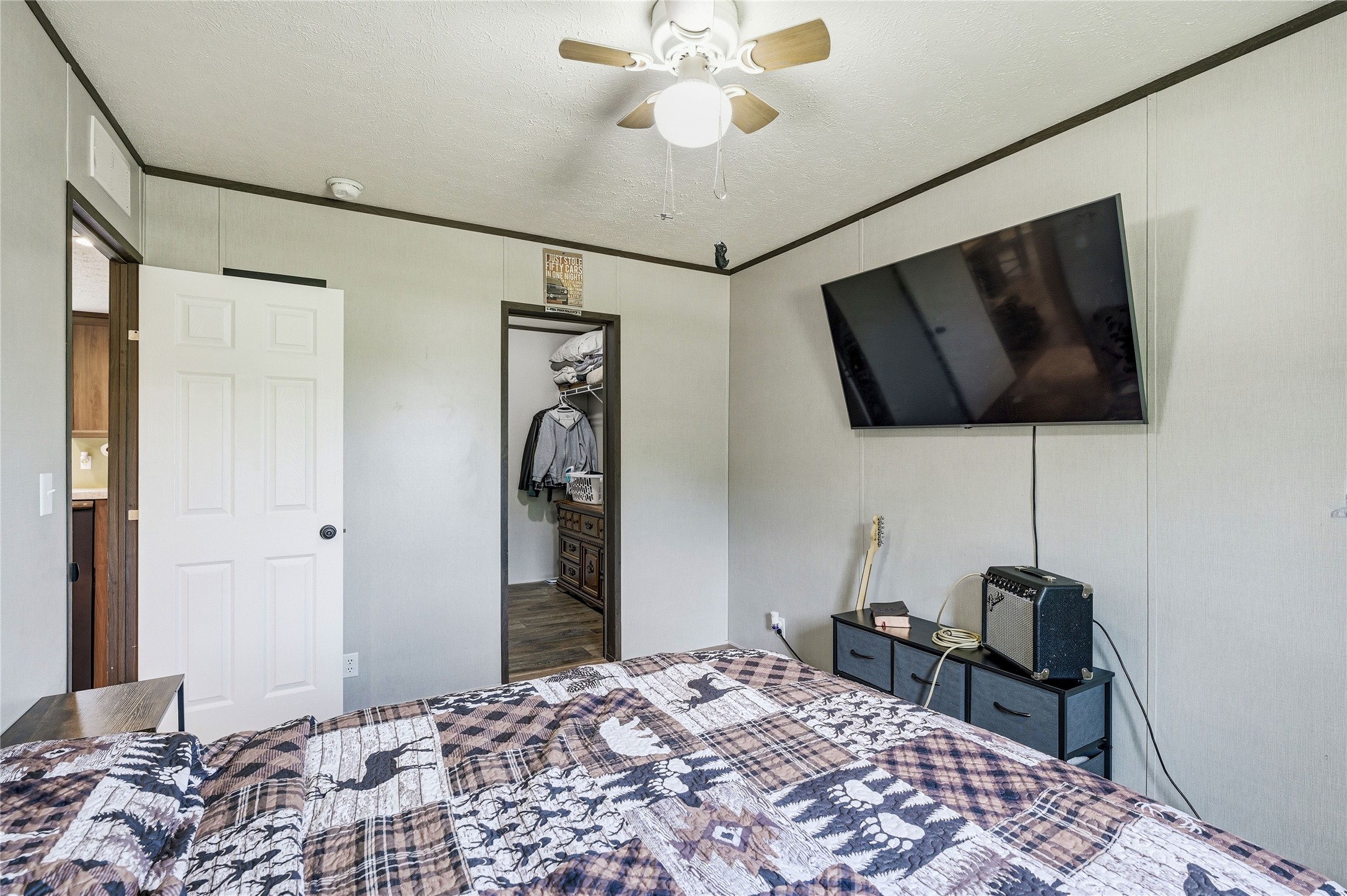 1742 Reynolds Lane