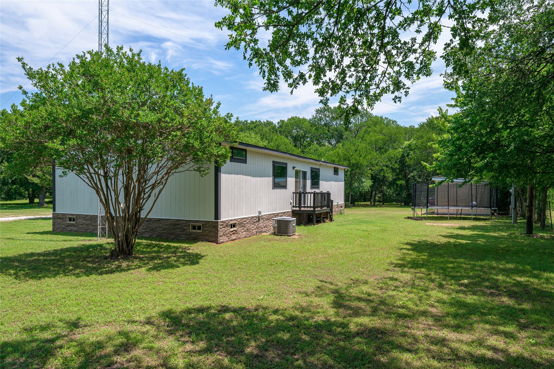 1742 Reynolds Lane
