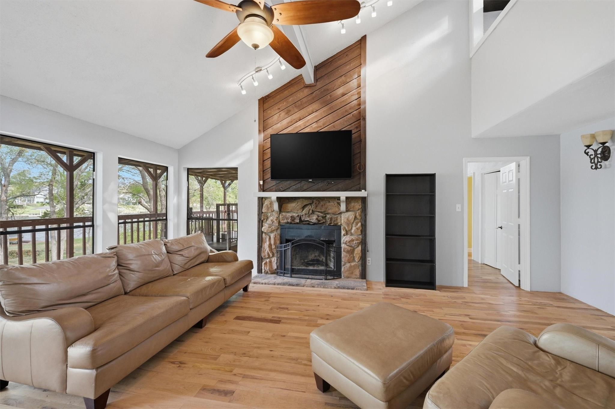 1334 Kiowa Drive E