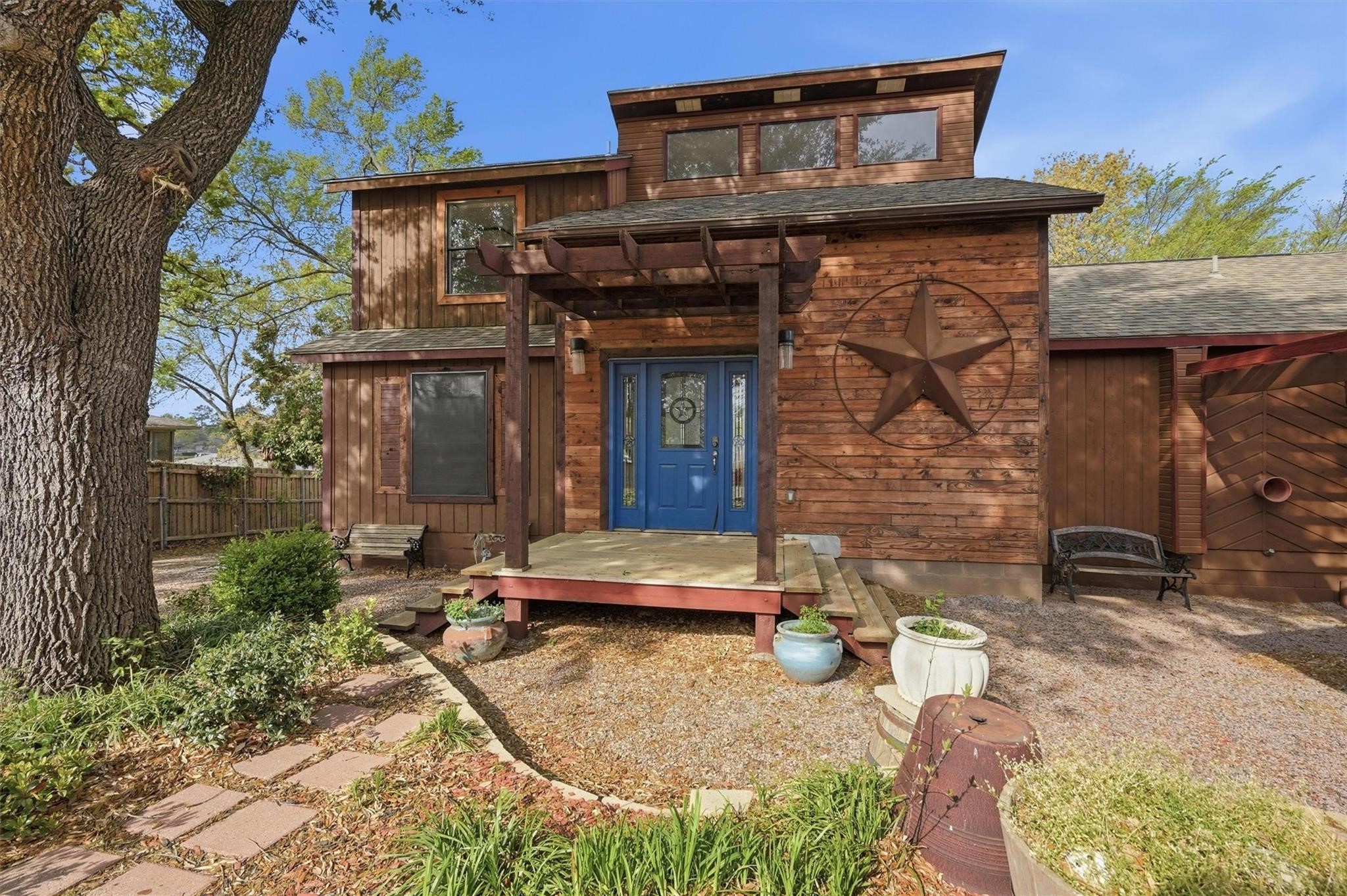 1334 Kiowa Drive E