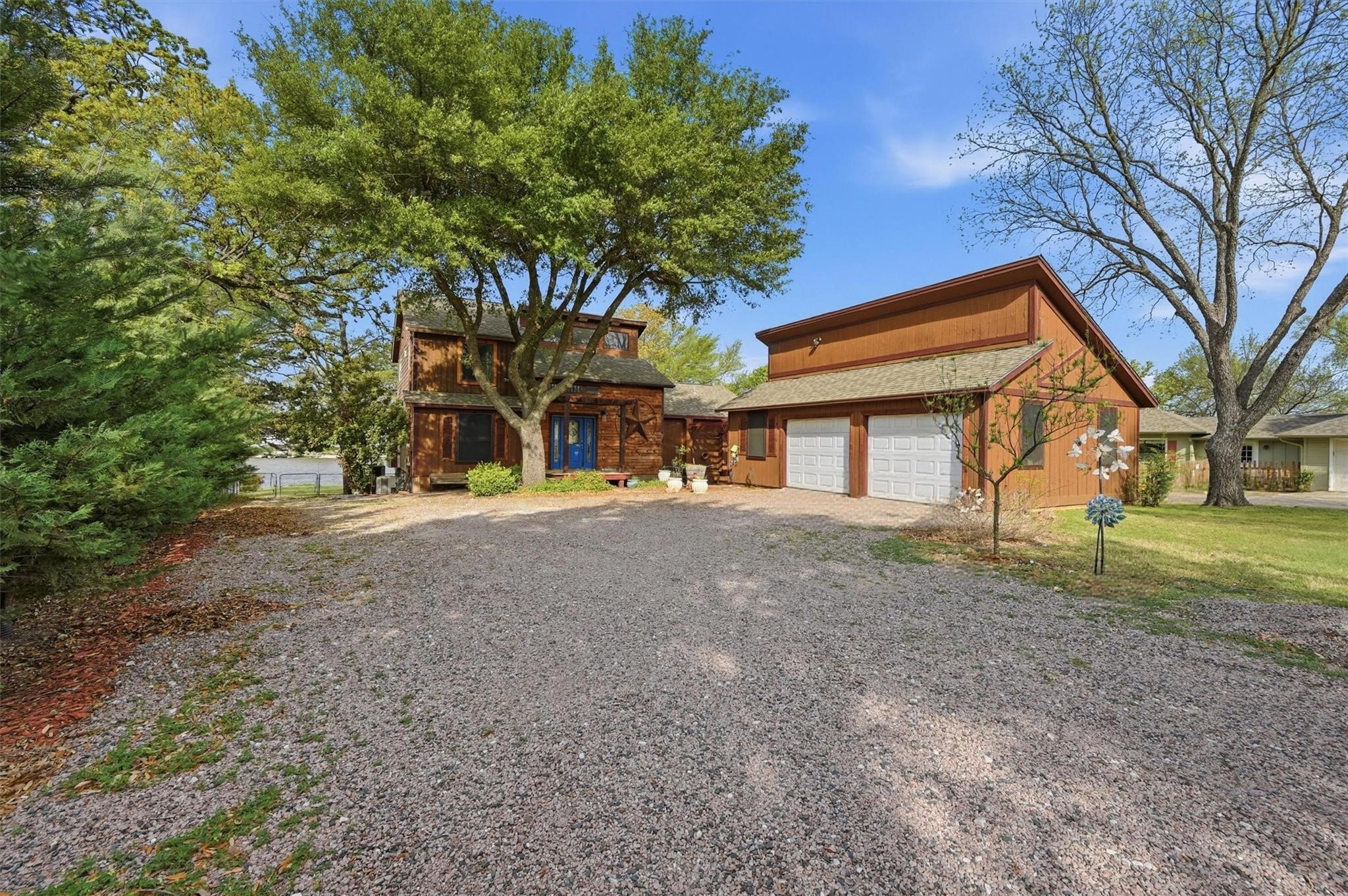 1334 Kiowa Drive E