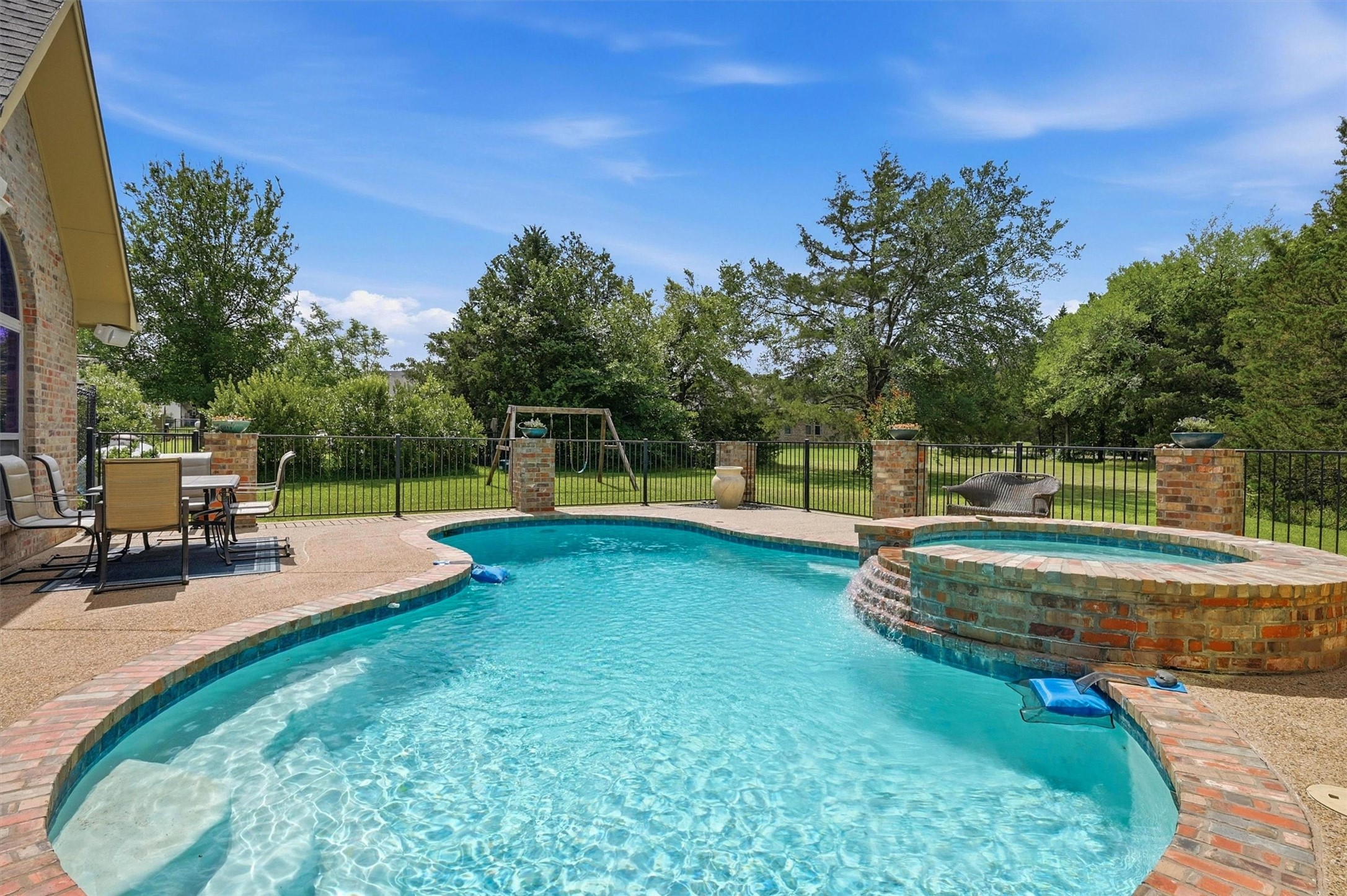 107 Iriquois Drive
