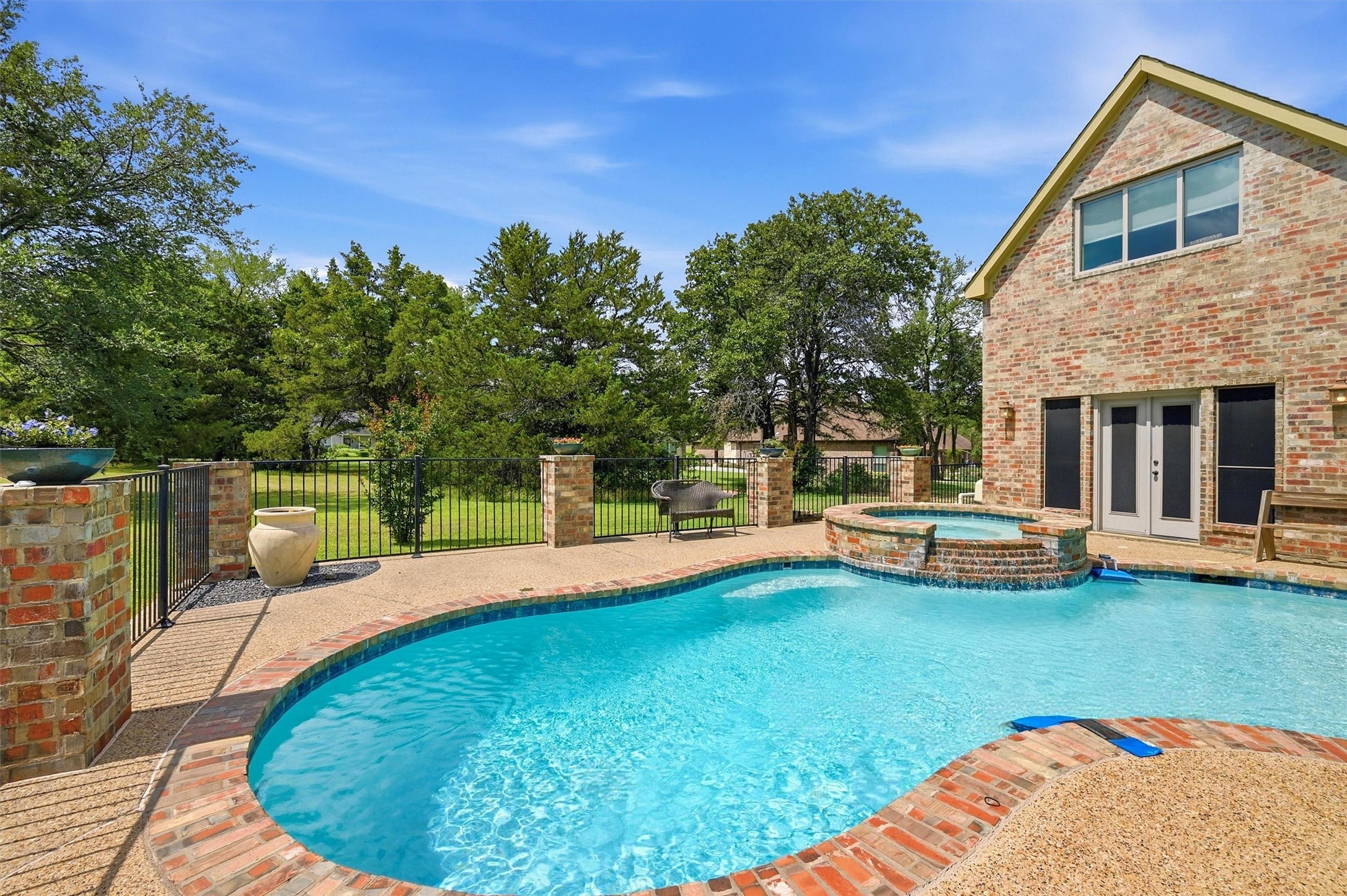 107 Iriquois Drive