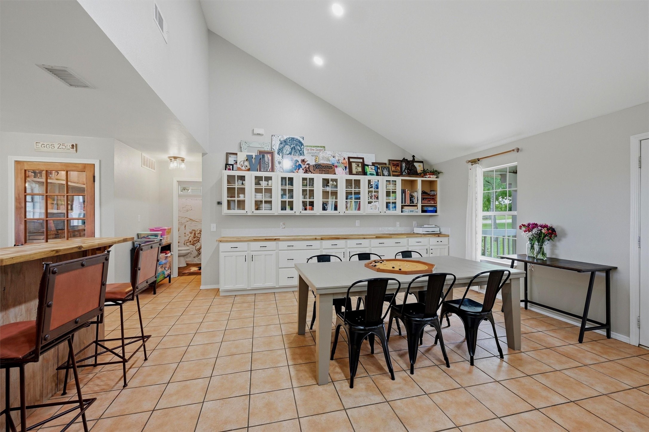 905 Crawford Road