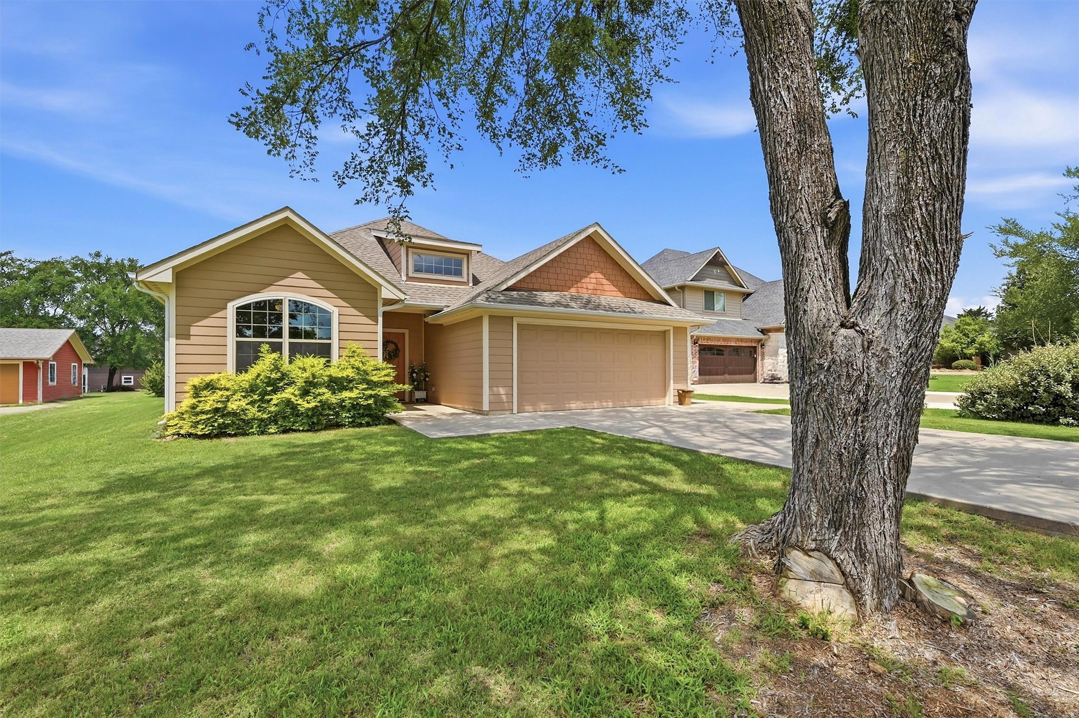 114 Sequoya Drive