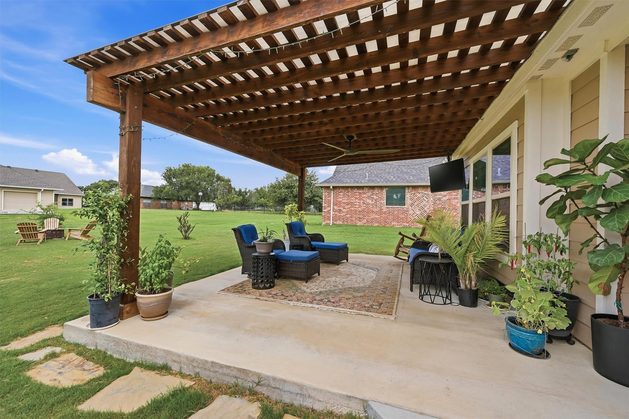 114 Sequoya Drive