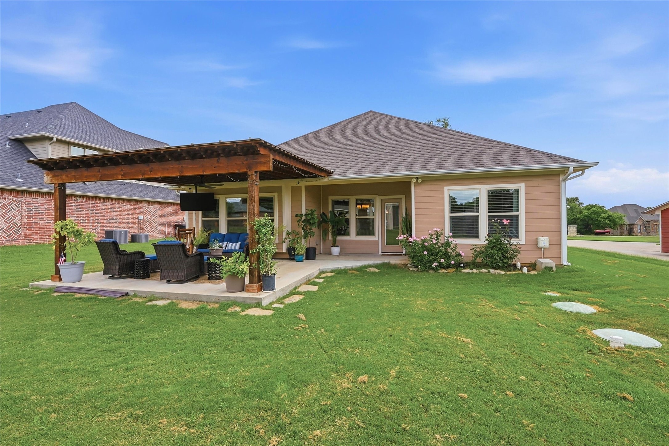 114 Sequoya Drive