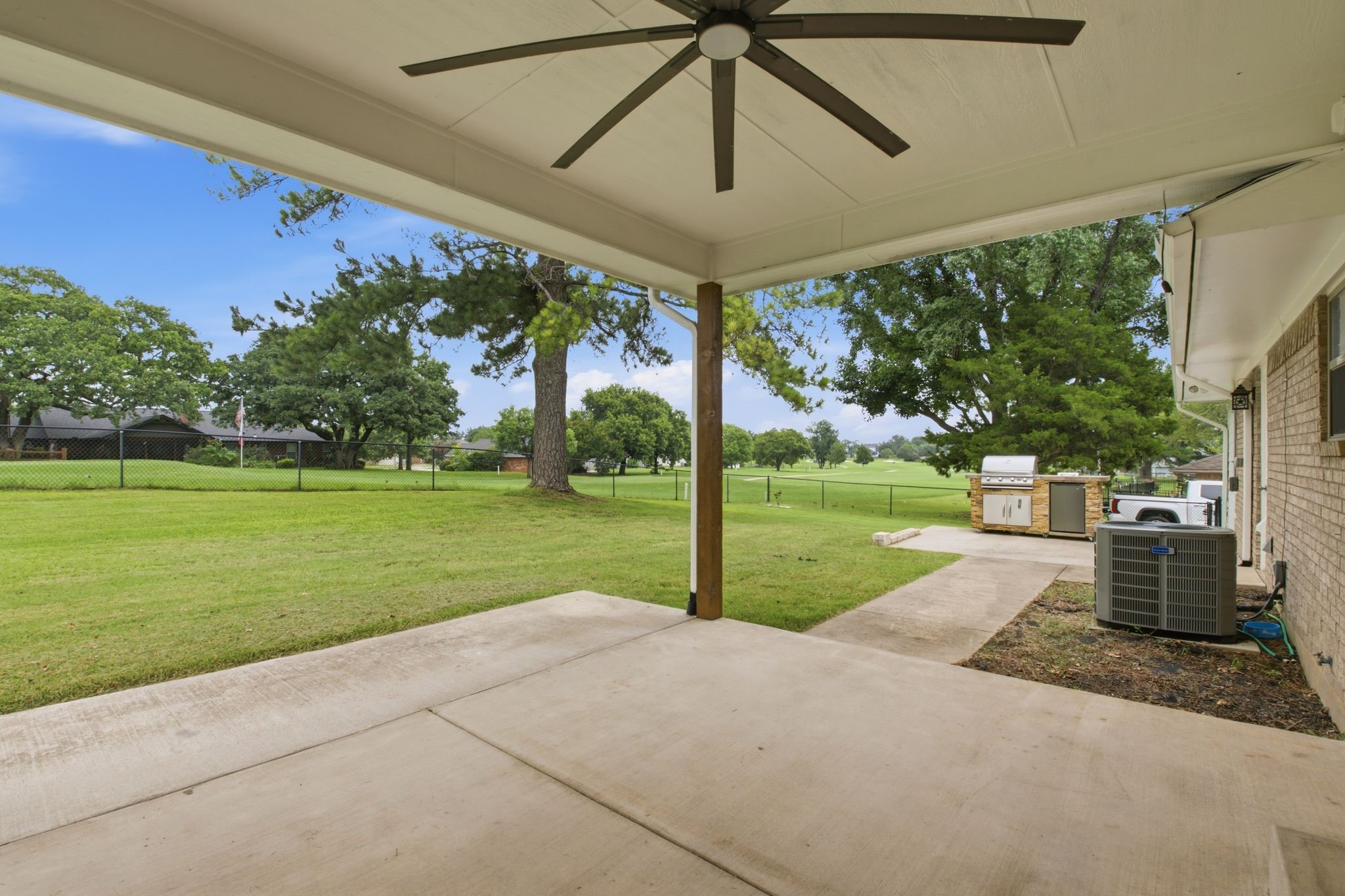 104 Kiowa Drive W