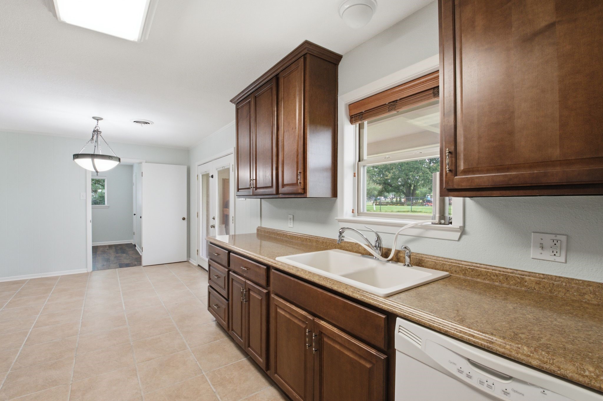 104 Kiowa Drive W