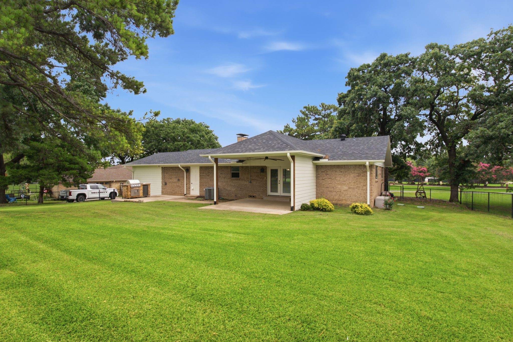 104 Kiowa Drive W