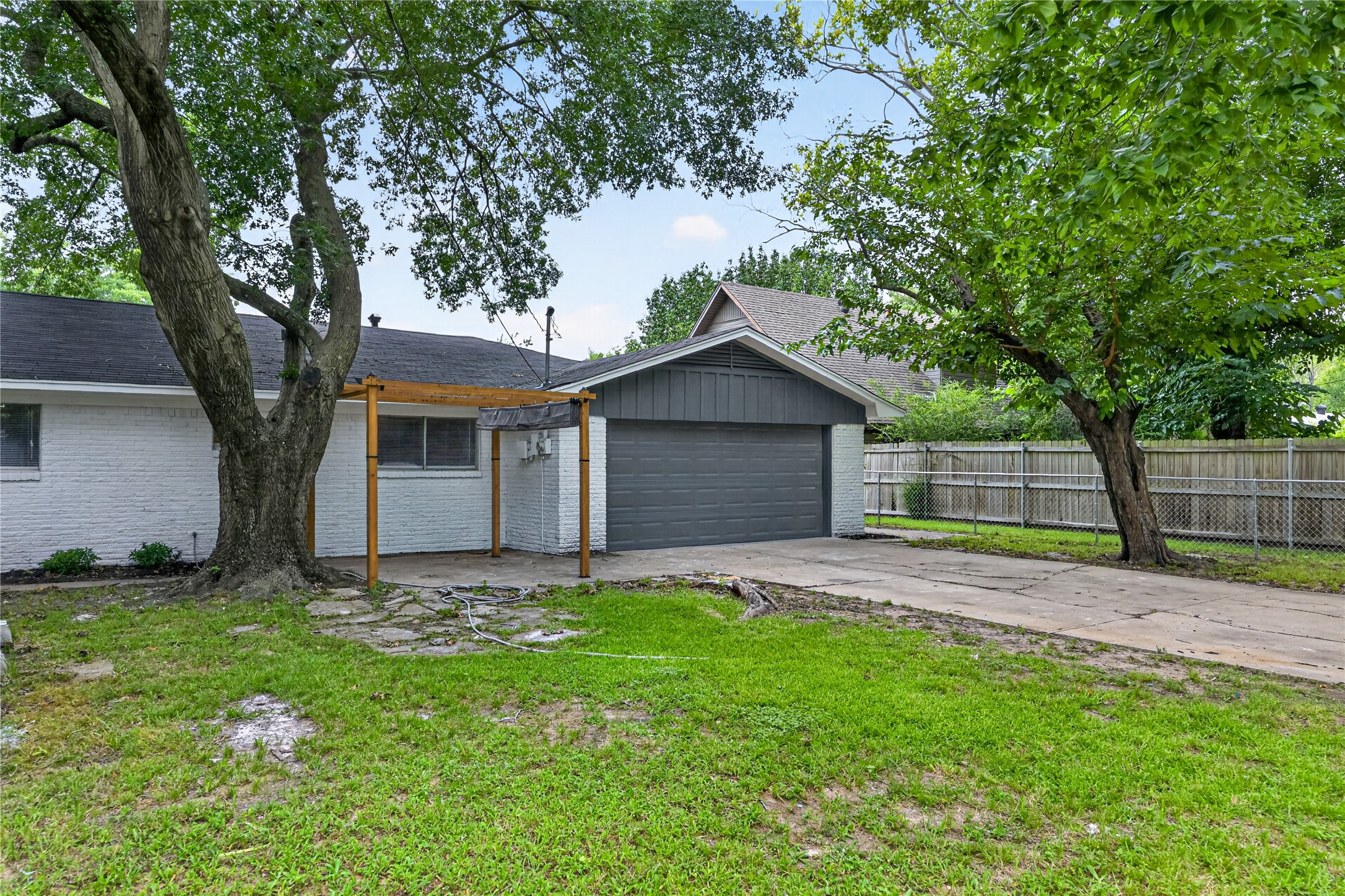 2507 Foxcroft Circle