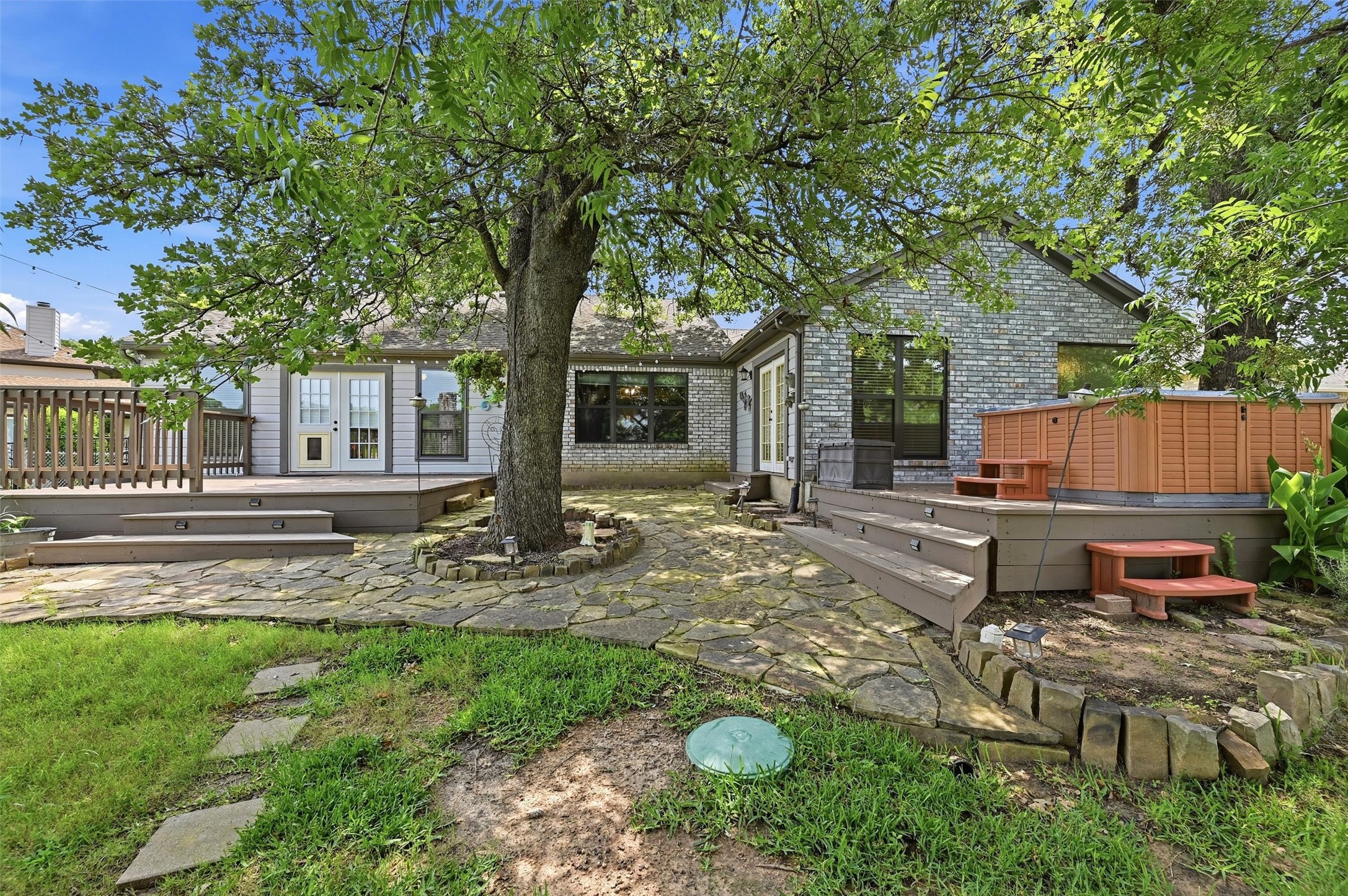 1344 Kiowa Drive E