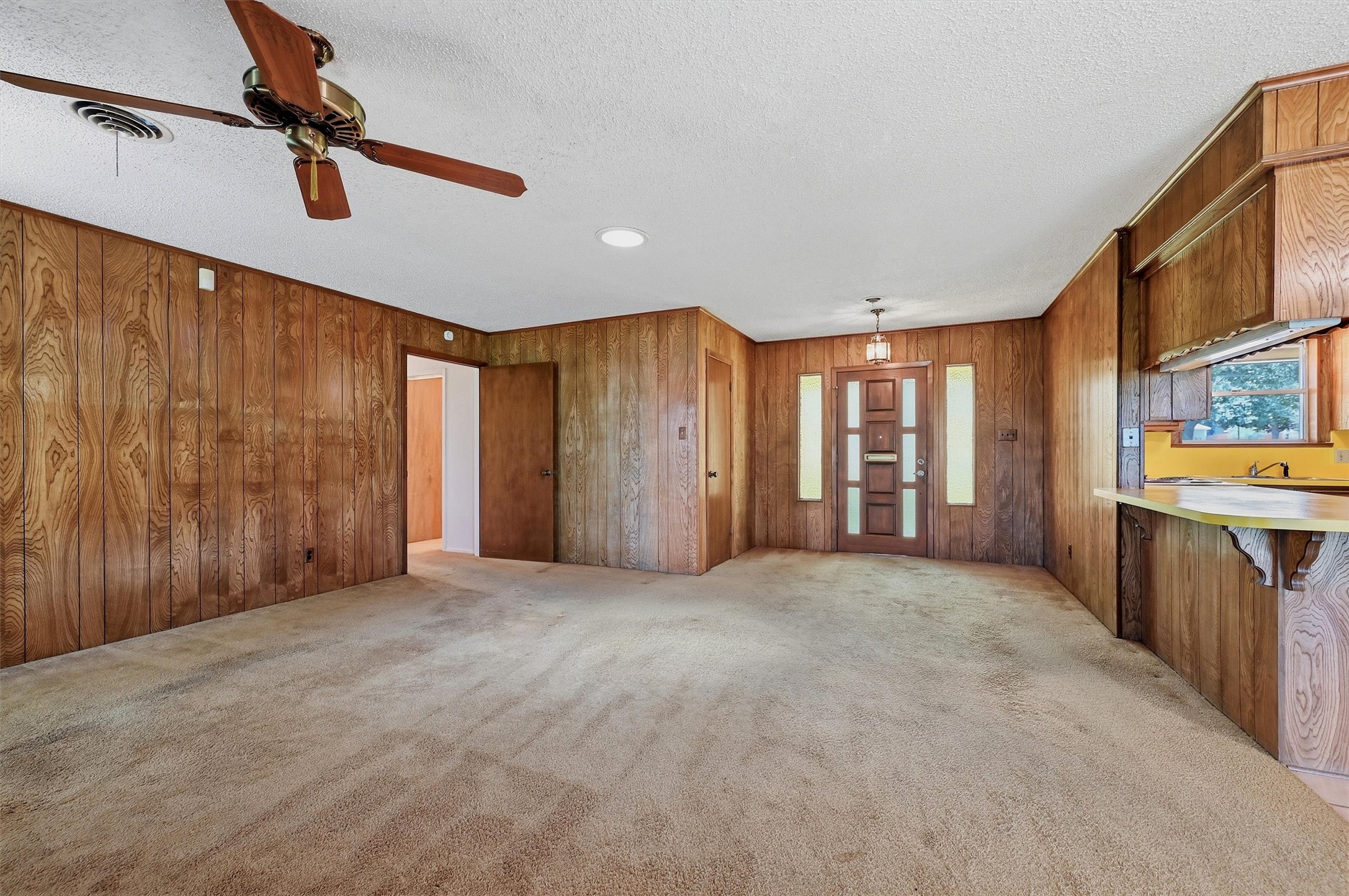 100 Mohican Trail