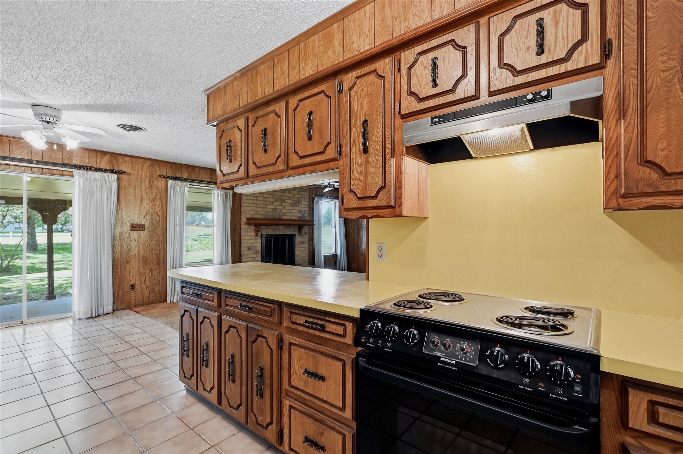 100 Mohican Trail