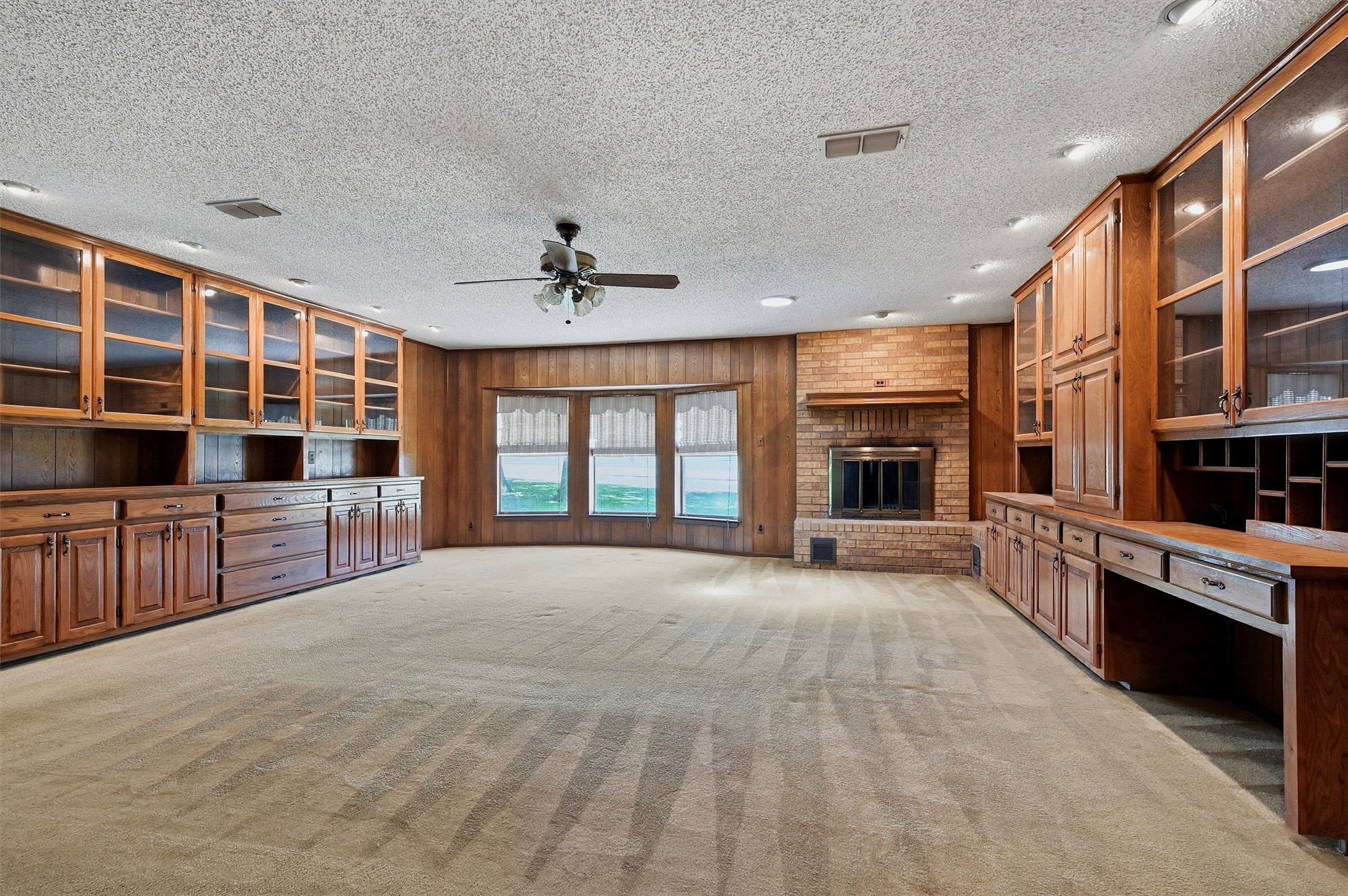 100 Mohican Trail