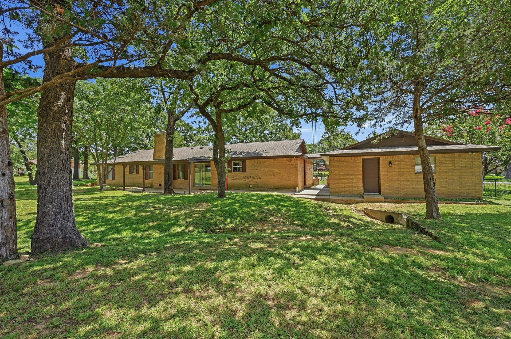100 Mohican Trail