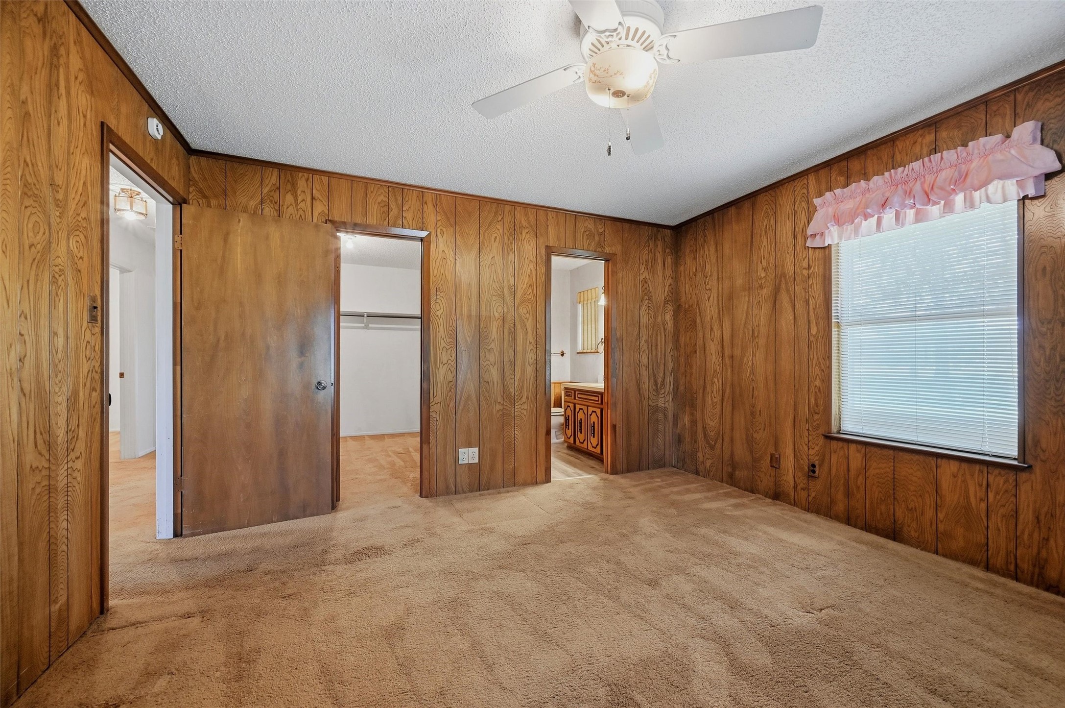 100 Mohican Trail